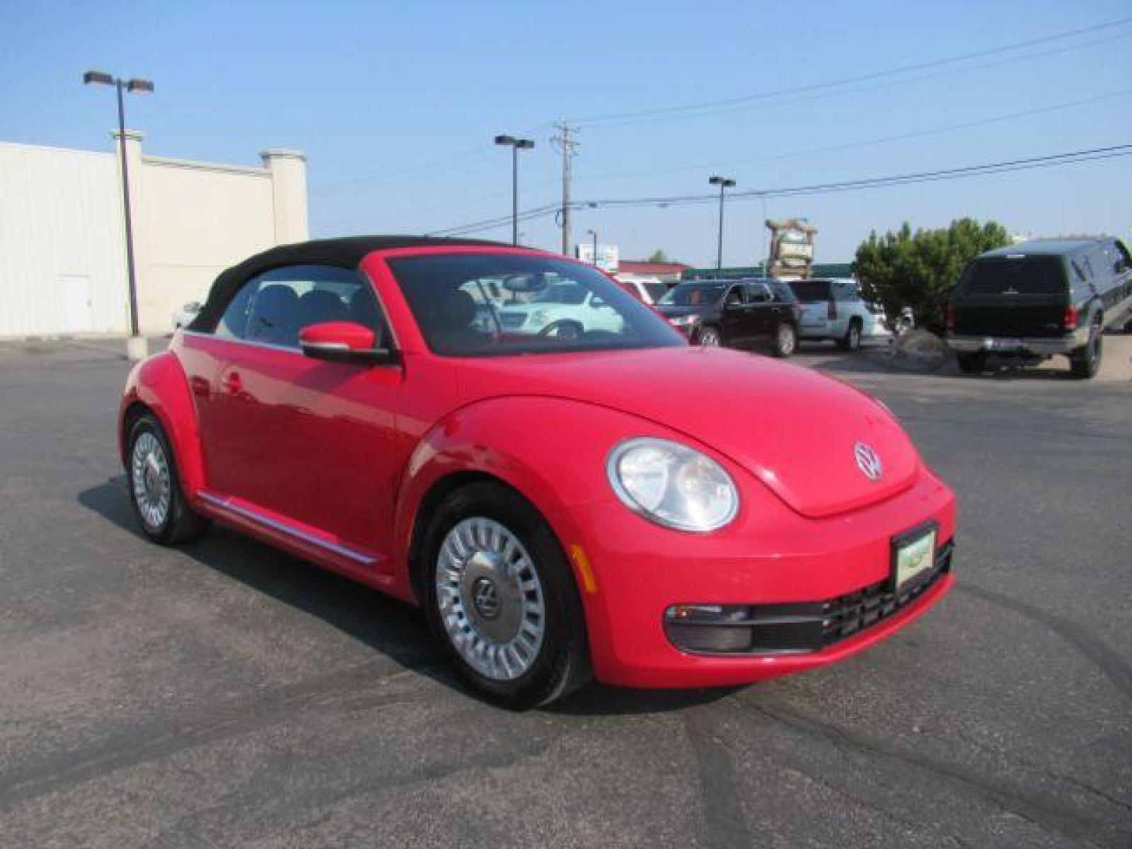 2015 RED /RED Volkswagen Beetle 1.8T PZEV Convertible (3VW517AT7FM) , 6-Speed Automatic transmission, located at 1235 N Woodruff Ave., Idaho Falls, 83401, (208) 523-1053, 43.507172, -112.000488 - At Timberline Auto it is always easy to find a great deal on your next vehicle! Our experienced sales staff can help find the right vehicle will fit your needs. Our knowledgeable finance department has options for almost any credit score. We offer many warranty contract options to protect you new pr - Photo #6