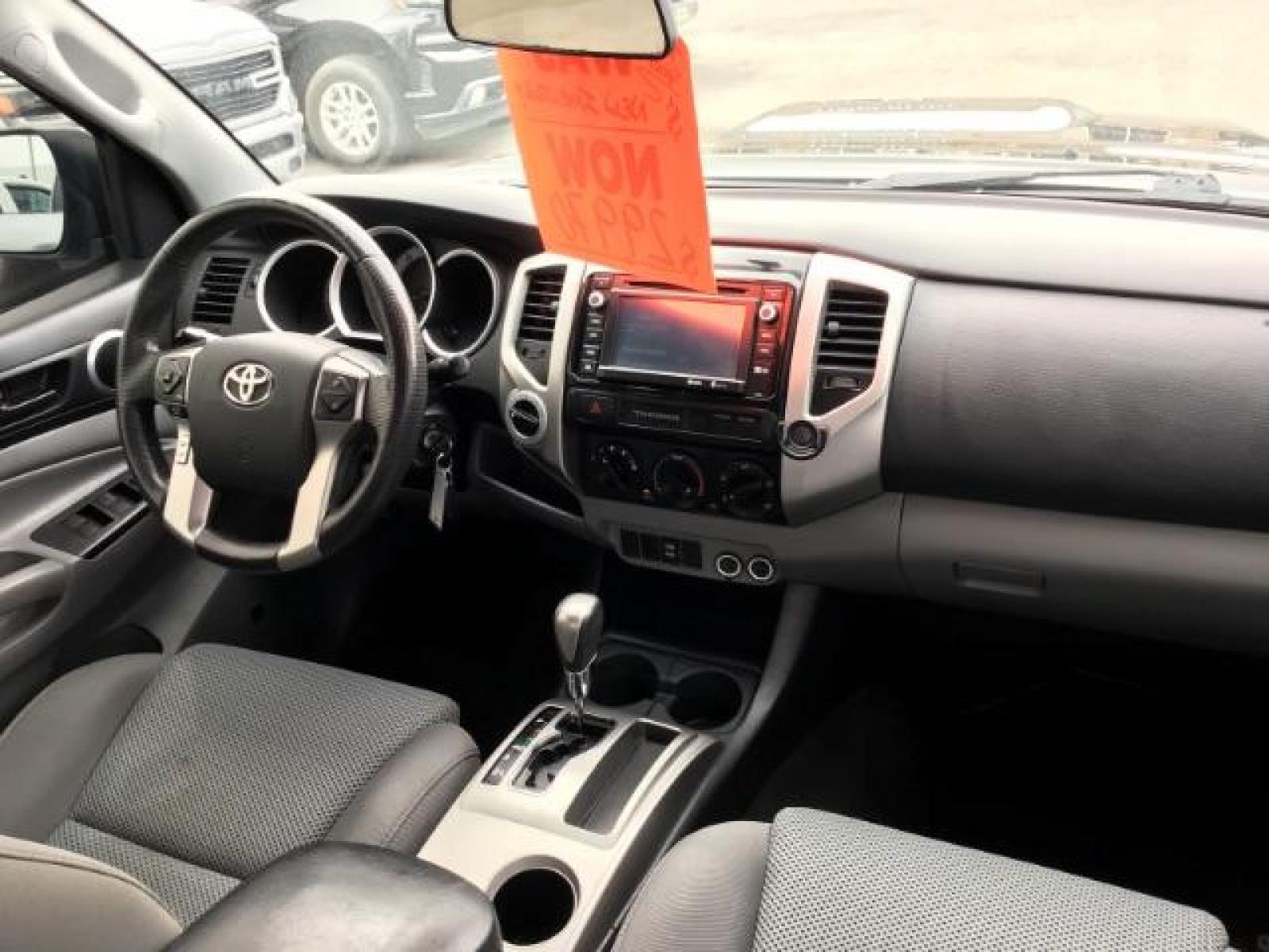 2015 Black /Gray, cloth Toyota Tacoma TRD SPORT Double Cab (3TMLU4EN8FM) with an 4.0L V6 DOHC 24V engine, Automatic transmission, located at 1235 N Woodruff Ave., Idaho Falls, 83401, (208) 523-1053, 43.507172, -112.000488 - Photo #16