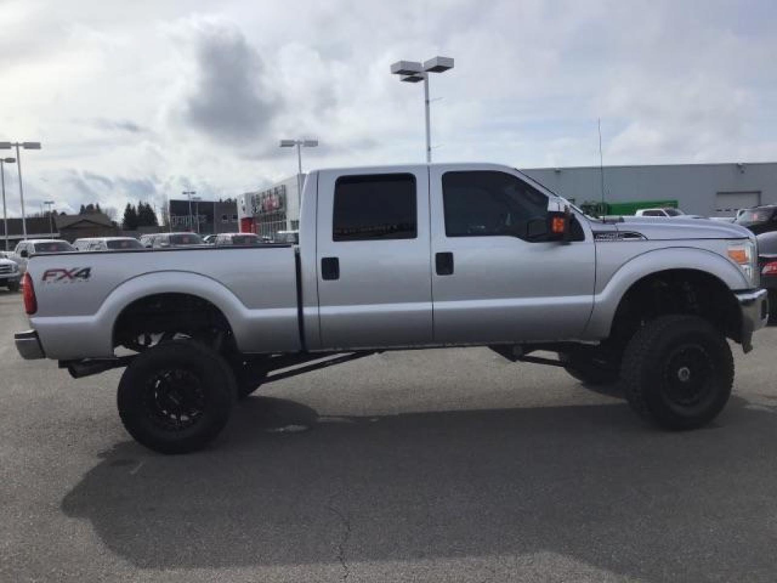2013 /Steel Cloth Interior Ford F-250 SD XLT Crew Cab 4WD (1FT7W2B66DE) with an 6.2L V8 OHV 16V engine, 6-Speed Automatic transmission, located at 1235 N Woodruff Ave., Idaho Falls, 83401, (208) 523-1053, 43.507172, -112.000488 - Photo #5