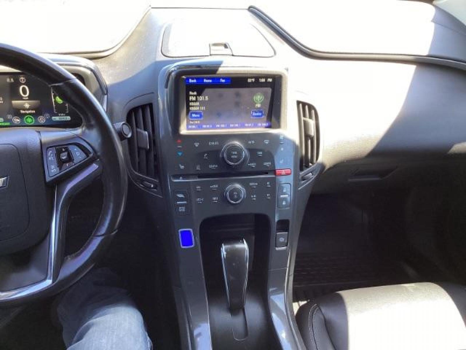 2013 WHITE Chevrolet Volt Premium (1G1RB6E48DU) with an 1.4L L4 DOHC 16V PLUG-IN HYBRID engine, Continuously Variable Transmission transmission, located at 1235 N Woodruff Ave., Idaho Falls, 83401, (208) 523-1053, 43.507172, -112.000488 - Photo #10