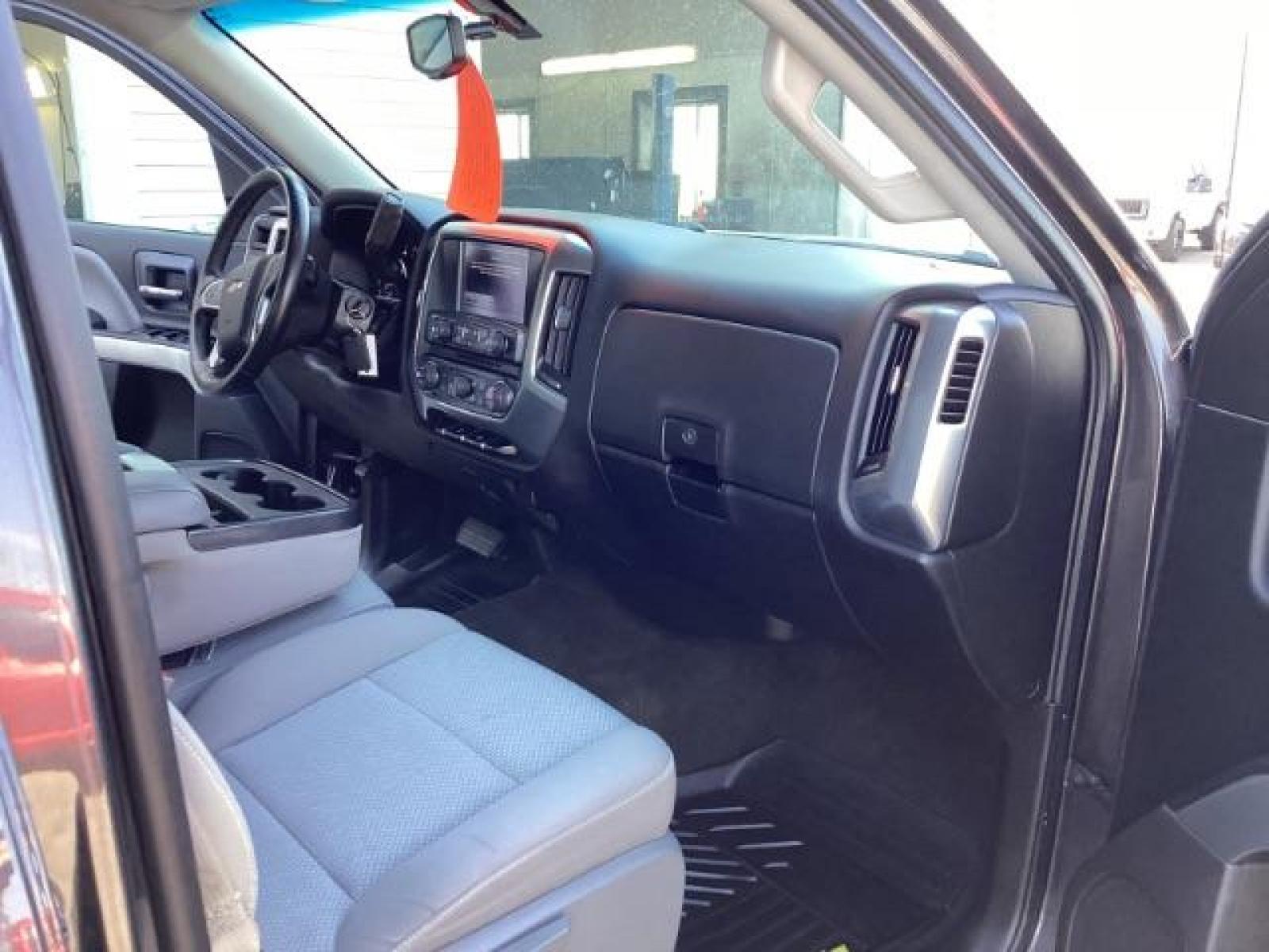 2015 Black /Dark Ash Seats w/Jet Black Interior Accents, cloth Chevrolet Silverado 1500 LT Double Cab 2WD (1GCRCREC0FZ) with an 5.3L V8 OHV 16V engine, 6-Speed Automatic transmission, located at 1235 N Woodruff Ave., Idaho Falls, 83401, (208) 523-1053, 43.507172, -112.000488 - Photo #17