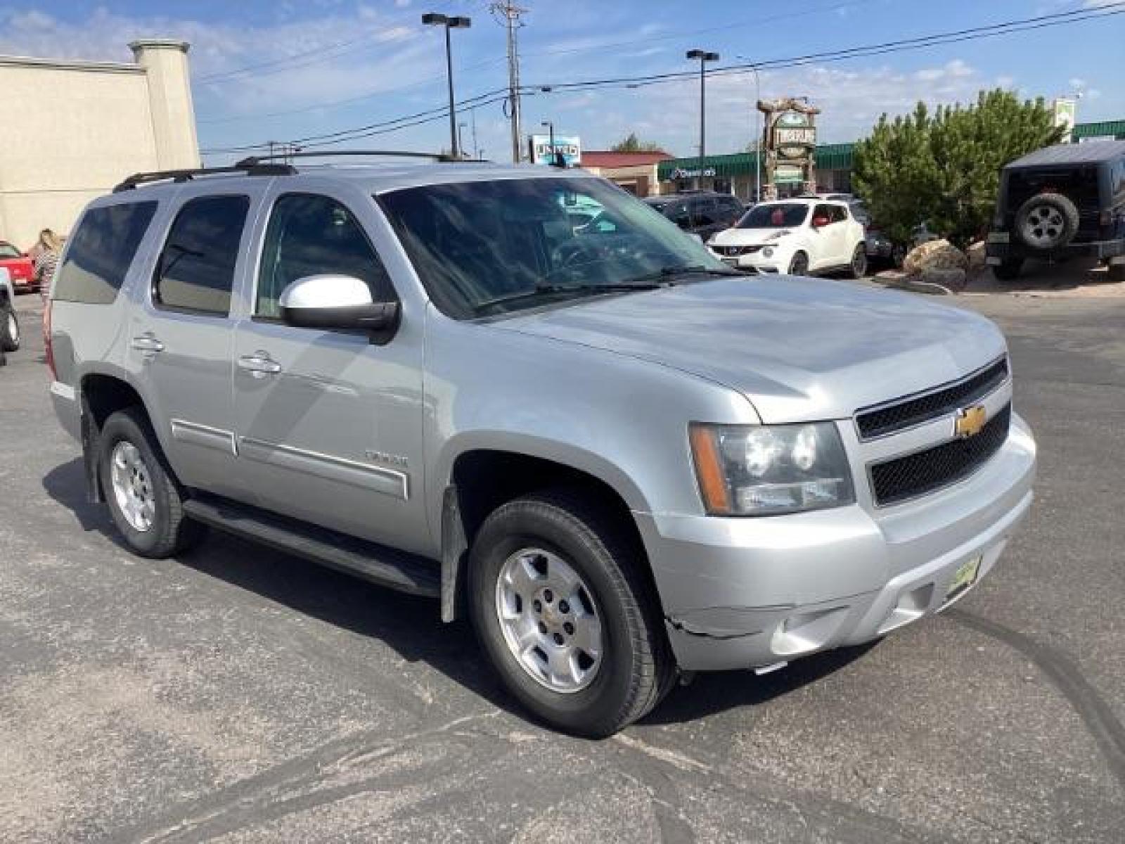 2012 SILVER Chevrolet Tahoe LT 4WD (1GNSKBE00CR) with an 5.3L V8 OHV 16V FFV engine, 6-Speed Automatic transmission, located at 1235 N Woodruff Ave., Idaho Falls, 83401, (208) 523-1053, 43.507172, -112.000488 - Photo #7