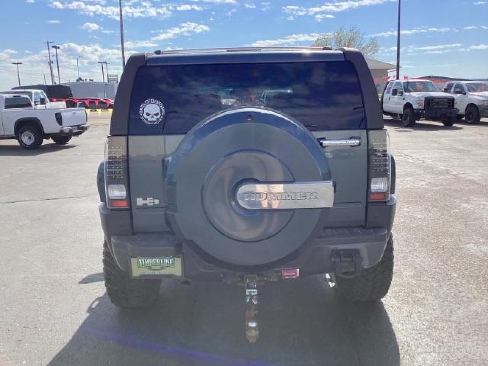 2007 Hummer H3 Luxury (5GTDN13E378) with an 3.7L L5 DOHC 20V engine, located at 1235 N Woodruff Ave., Idaho Falls, 83401, (208) 523-1053, 43.507172, -112.000488 - The 2007 Hummer H3 Luxury trim offers a range of features aimed at providing comfort, convenience, and style. Here are some key features you can typically find in the 2007 Hummer H3 Luxury: Exterior Styling: The H3 Luxury typically features rugged and distinctive exterior styling, with a bold grill - Photo #3