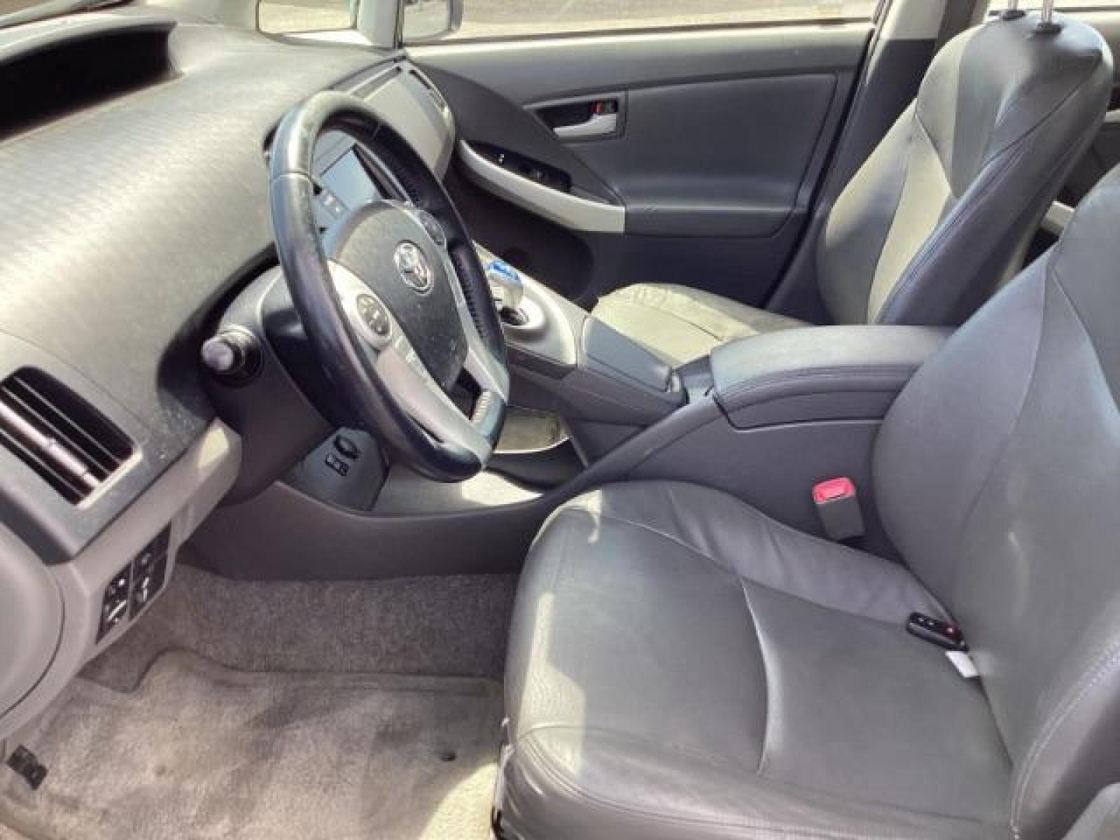 2010 Toyota Prius NA (JTDKN3DU9A0) , located at 1235 N Woodruff Ave., Idaho Falls, 83401, (208) 523-1053, 43.507172, -112.000488 - features 2018 dodge durango citadel ChatGPT The 2018 Dodge Durango Citadel comes with a variety of features, offering both style and functionality. Here are some of its key features: Powerful Engine Options: The 2018 Durango Citadel typically comes with a choice of two engines: a standard 3.6-liter - Photo #13