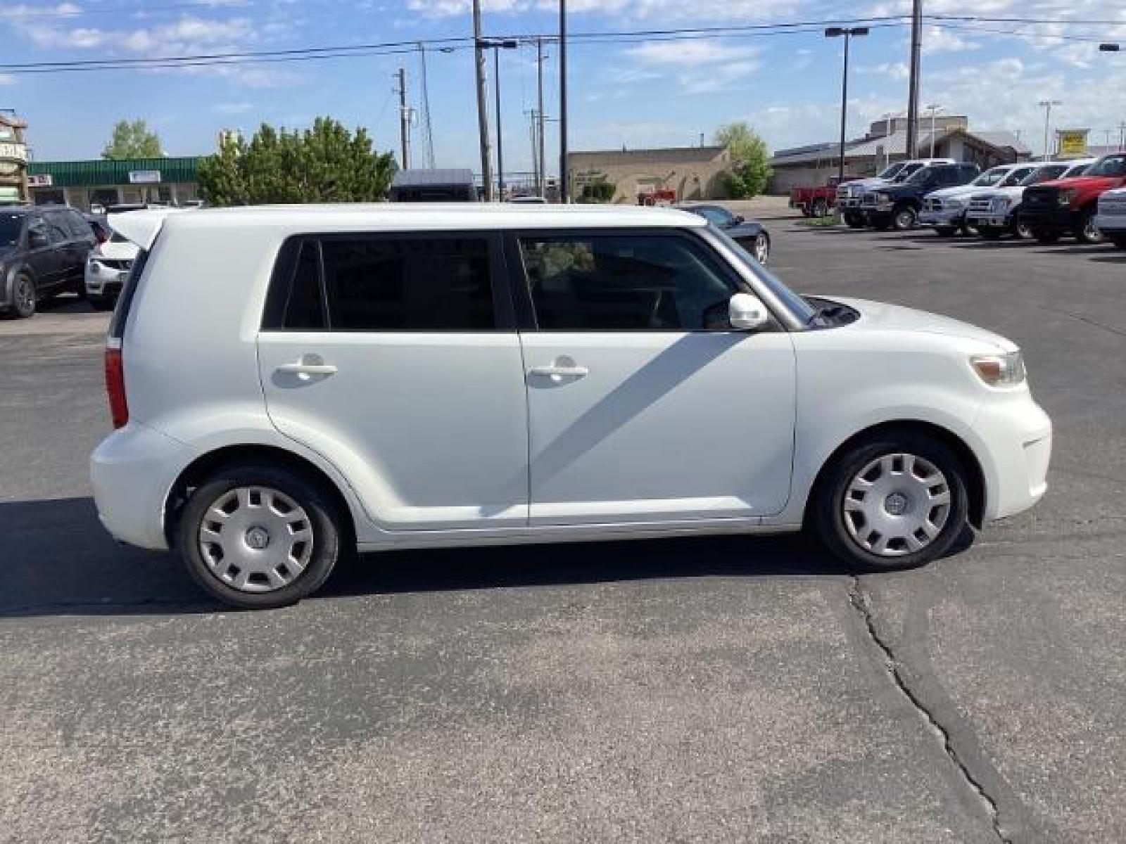2009 Scion xB Wagon (JTLKE50E091) with an 2.4L L4 DOHC 16V engine, located at 1235 N Woodruff Ave., Idaho Falls, 83401, (208) 523-1053, 43.507172, -112.000488 - The 2009 Scion xB is a compact hatchback known for its distinctive boxy design, practicality, and customizable features. Here are some key features you can typically find in the 2009 Scion xB: Exterior Design: The xB stands out with its unique boxy shape, giving it a spacious interior and distincti - Photo #5