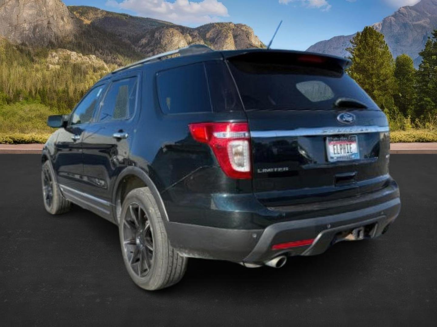 2015 Tuxedo Black Metallic /Charcoal Black, leather Ford Explorer (1FM5K8F89FG) with an 35L V6 DOHC 24V engine, Automatic transmission, located at 1175 N Woodruff Ave, Idaho Falls, ID, 83401, 43.506901, -111.999657 - At Timberline Auto, finding a great deal on your next vehicle is always easy! Our experienced sales staff's goal is to help find you the right vehicle at the right price! Our knowledgeable finance department has options for almost any credit score. We offer extended service contract options to prote - Photo#2