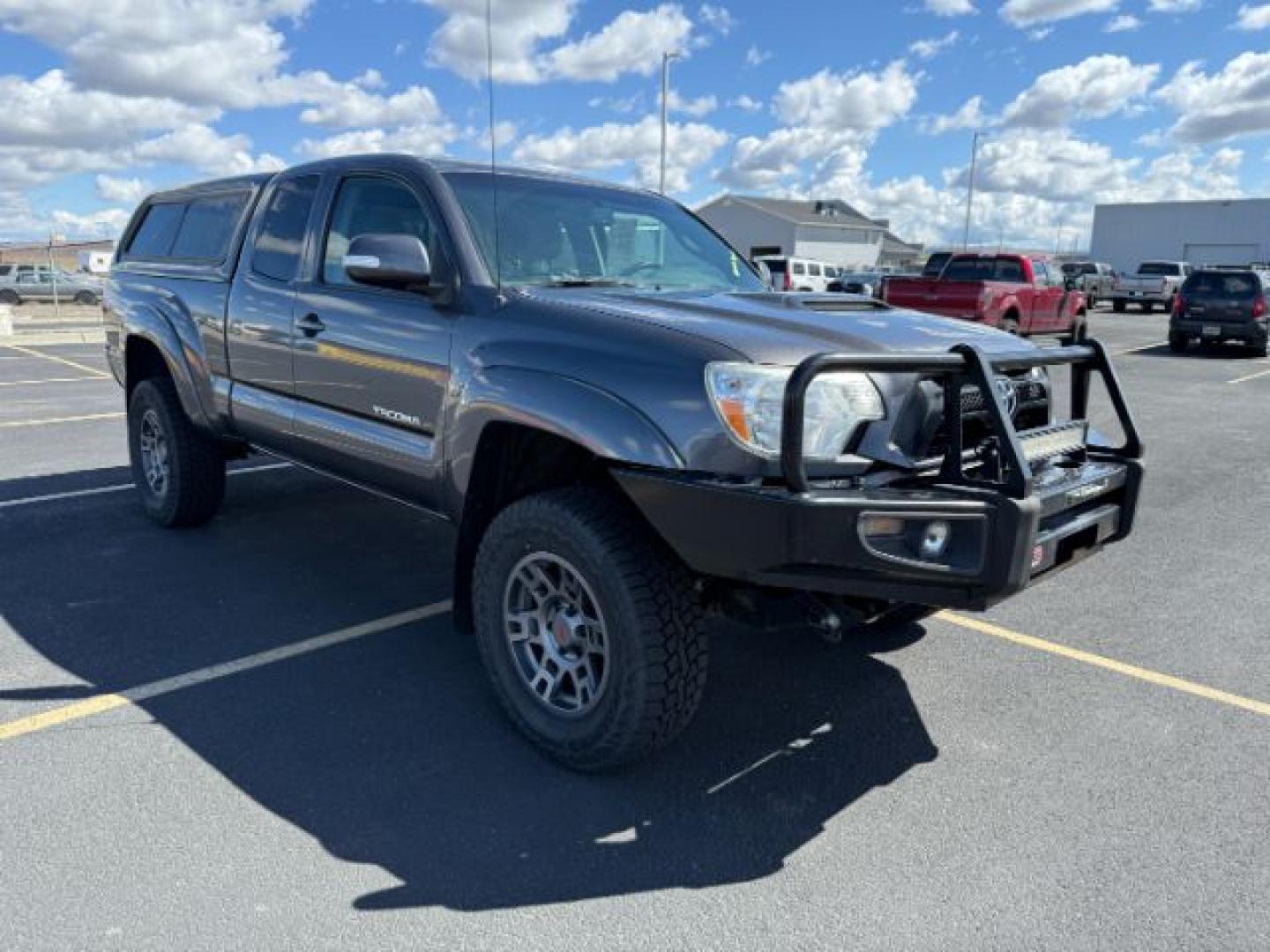 2013 Magnetic Gray Metallic /Graphite Toyota Tacoma Base V6 (5TFUU4EN9DX) with an 4L V-6 DOHC engine, MANUAL transmission, located at 1235 N Woodruff Ave., Idaho Falls, 83401, (208) 523-1053, 43.507172, -112.000488 - At Timberline Auto, finding a great deal on your next vehicle is always easy! Our experienced sales staff's goal is to help find you the right vehicle at the right price! Our knowledgeable finance department has options for almost any credit score. We offer extended service contract options to prote - Photo#7