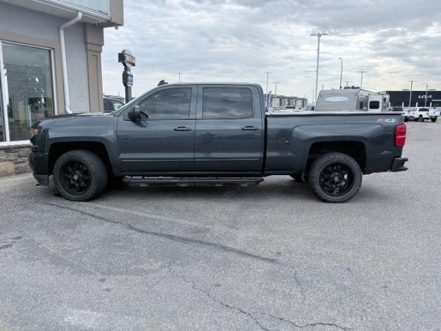 2017 GRAY /CLOTH Chevrolet Silverado 1500 (3GCUKREC1HG) with an 53 VORTEC engine, Automatic transmission, located at 1175 N Woodruff Ave, Idaho Falls, ID, 83401, 43.506901, -111.999657 - At Timberline Auto, finding a great deal on your next vehicle is always easy! Our experienced sales staff goal is to help find you the right vehicle at the right price! Our knowledgeable finance department has options for almost any credit score. We offer extended service contract options to prot- Photo#0