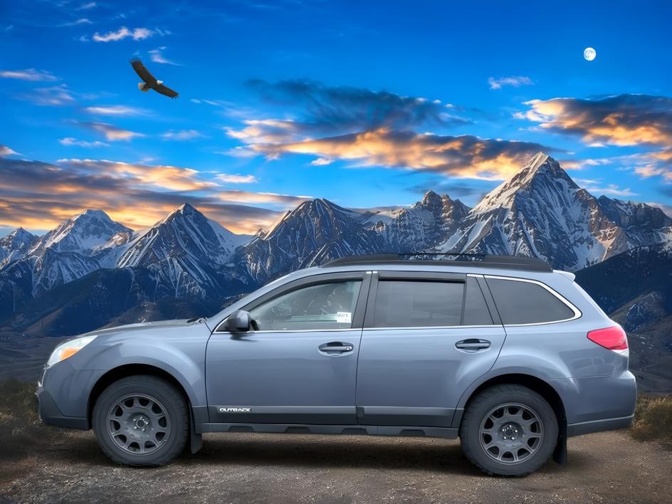 photo of 2013 Subaru Outback 2.5i Premium