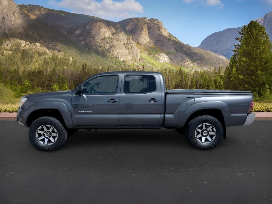 2013 GRAY /Graphite Toyota Tacoma (3TMMU4FN8DM) with an 4L V-6 DOHC engine, Automatic transmission, located at 1175 N Woodruff Ave, Idaho Falls, ID, 83401, 43.506901, -111.999657 - ... Read the full description on our Website at: www.usedtrucksidahofalls.com- Photo#0
