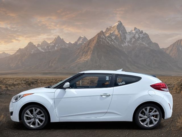 photo of 2016 Hyundai Veloster FWD