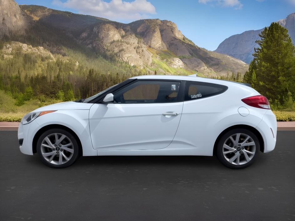 photo of 2016 Hyundai Veloster FWD
