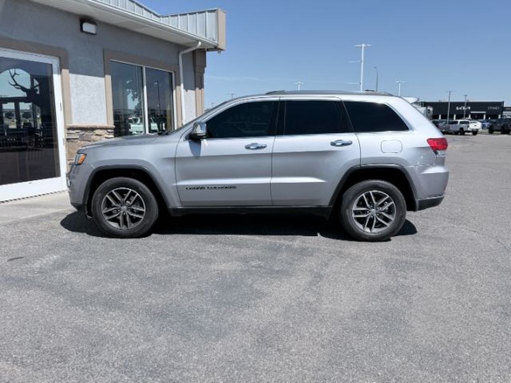 photo of 2017 Jeep Grand Cherokee Limited