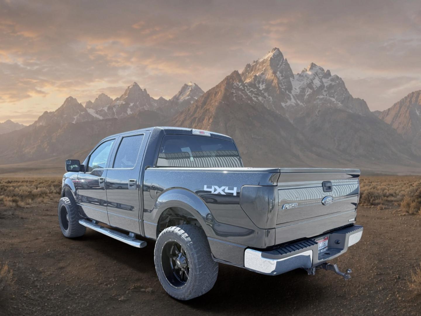 2013 Tuxedo Black Metallic /Steel Gray Ford F-150 XLT (1FTFW1EF7DF) with an V8, 5.0L engine, 6-speed automatic transmission, located at 1175 N Woodruff Ave, Idaho Falls, ID, 83401, 43.506901, -111.999657 - <b>Vehicle Details</b><br>Take a closer look at this pre-owned 2013 Ford F-150 XLT 4WD, a tough and versatile pickup that is ready for work, towing, and everyday driving in Idaho Falls, ID. Powered by a proven V8 5.0L Gasoline/E85 engine, this Ford F-150 delivers the capability and strength truck bu- Photo#2