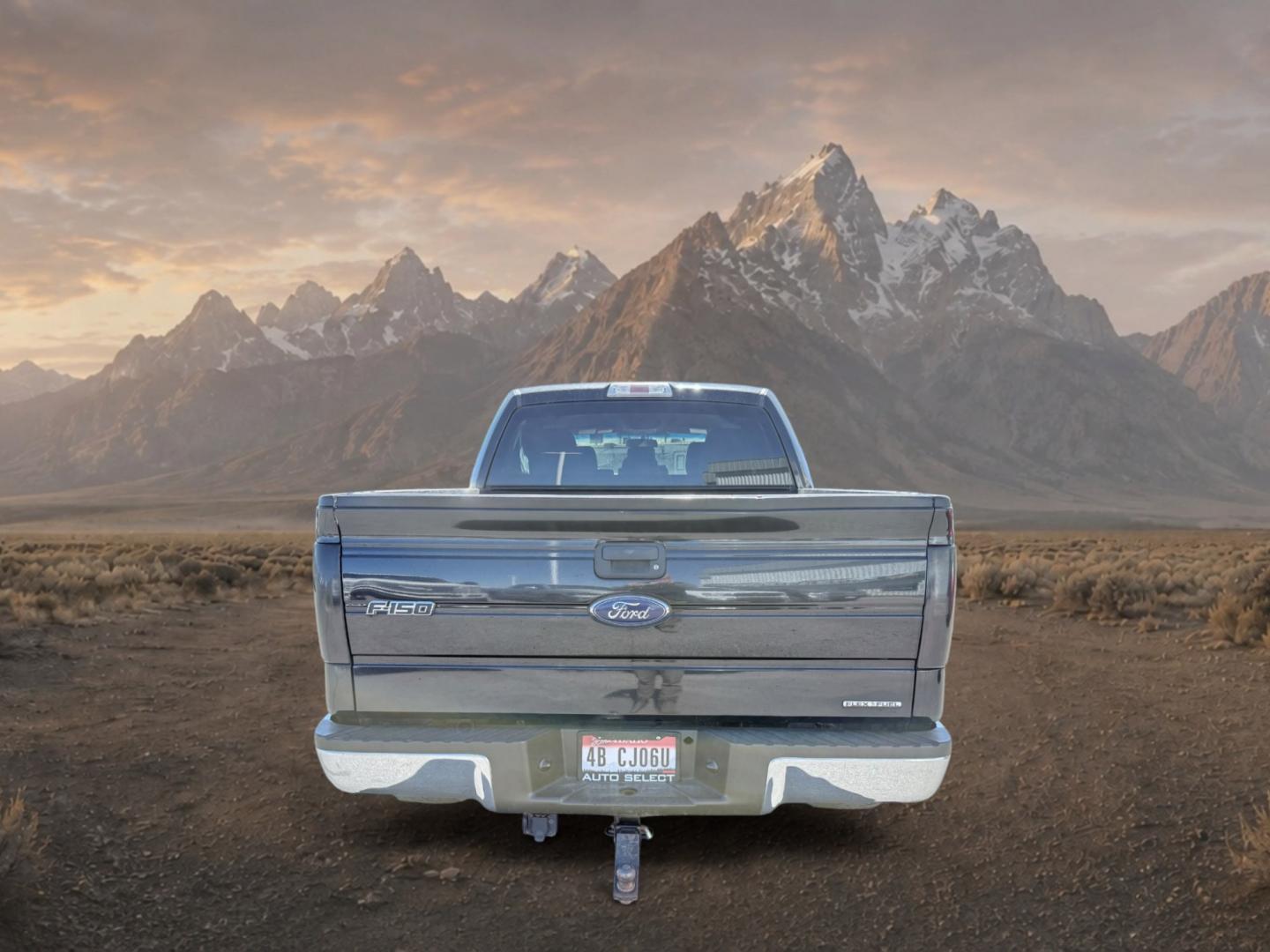 2013 Tuxedo Black Metallic /Steel Gray Ford F-150 XLT (1FTFW1EF7DF) with an V8, 5.0L engine, 6-speed automatic transmission, located at 1175 N Woodruff Ave, Idaho Falls, ID, 83401, 43.506901, -111.999657 - <b>Vehicle Details</b><br>Take a closer look at this pre-owned 2013 Ford F-150 XLT 4WD, a tough and versatile pickup that is ready for work, towing, and everyday driving in Idaho Falls, ID. Powered by a proven V8 5.0L Gasoline/E85 engine, this Ford F-150 delivers the capability and strength truck bu- Photo#3