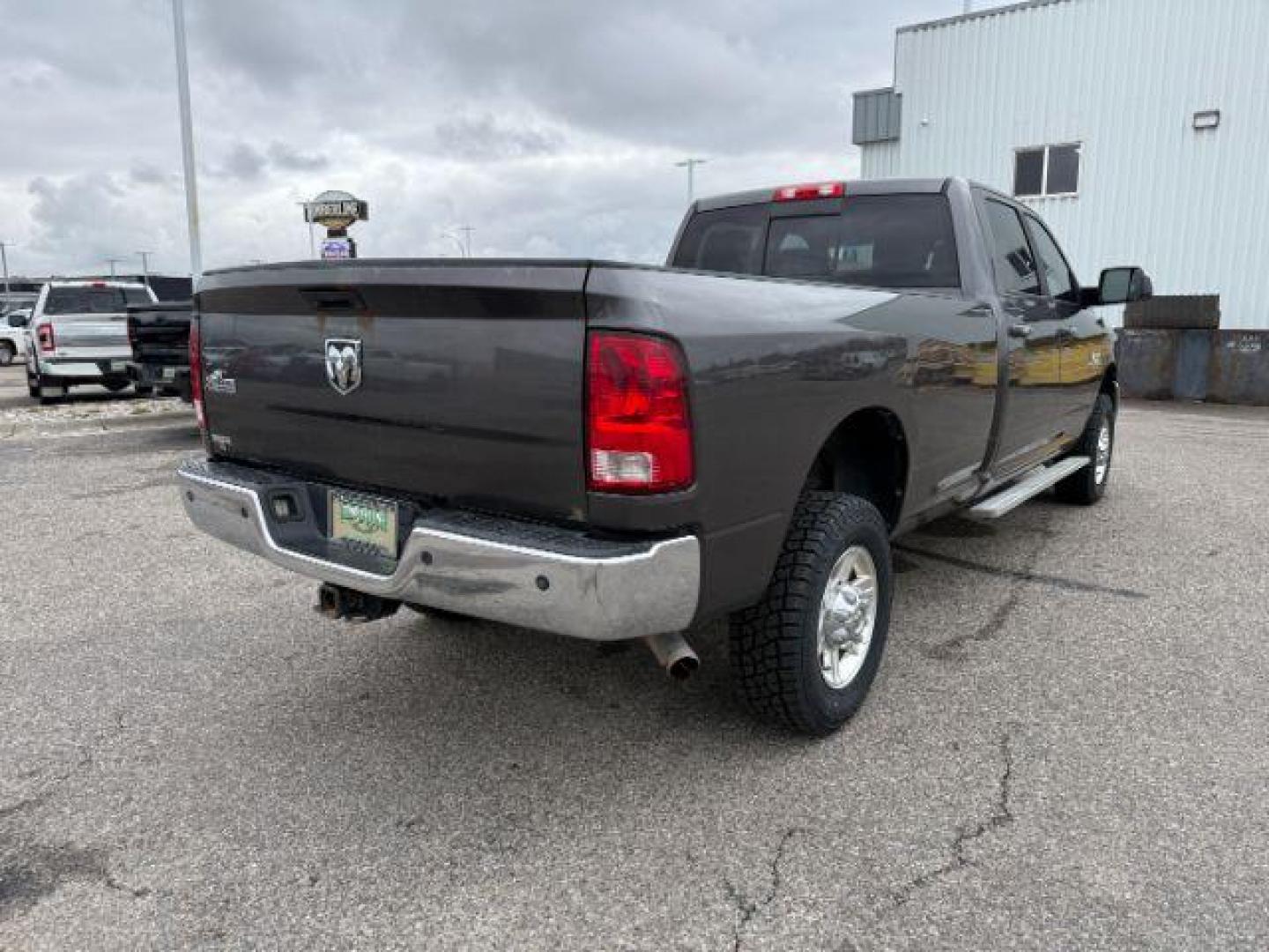 2014 GRAY /Diesel Gray/Black Ram 2500 (3C6TR5JT8EG) , Automatic transmission, located at 1175 N Woodruff Ave, Idaho Falls, ID, 83401, 43.506901, -111.999657 - At Timberline Auto, finding a great deal on your next vehicle is always easy! Our experienced sales staff's goal is to help find you the right vehicle at the right price! Our knowledgeable finance department has options for almost any credit score. We offer extended service contract options to prote - Photo#24