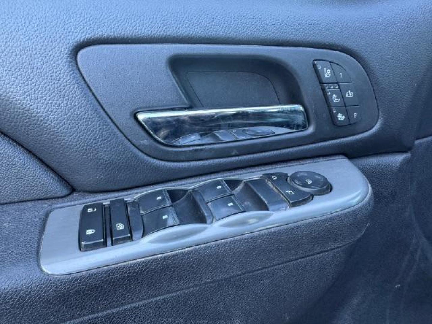 2014 PEWTER /Light Titanium/Dk Titanium CHEVROLET 2500HD LTZ Crew Cab 4WD (1GC1KYE86EF) with an 6.6 engine, AUTOMATIC transmission, located at 1235 N Woodruff Ave., Idaho Falls, 83401, (208) 523-1053, 43.507172, -112.000488 - At Timberline Auto, finding a great deal on your next vehicle is always easy! Our experienced sales staff's goal is to help find you the right vehicle at the right price! Our knowledgeable finance department has options for almost any credit score. We offer extended service contract options to prote - Photo#16