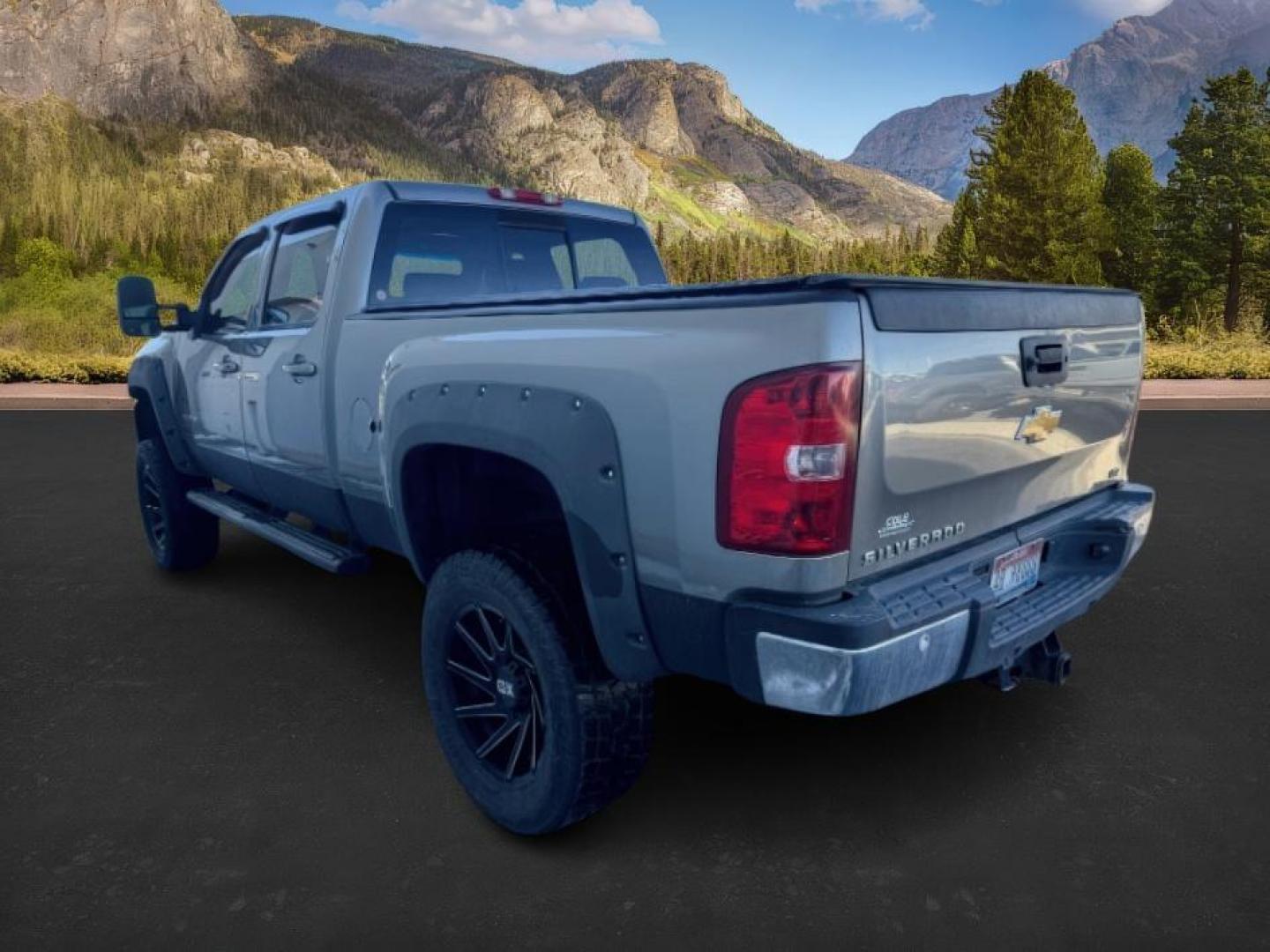 2014 PEWTER /Light Titanium/Dk Titanium Chevrolet 2500HD (1GC1KYE86EF) with an 66 engine, Automatic transmission, located at 1175 N Woodruff Ave, Idaho Falls, ID, 83401, 43.506901, -111.999657 - At Timberline Auto, finding a great deal on your next vehicle is always easy! Our experienced sales staff's goal is to help find you the right vehicle at the right price! Our knowledgeable finance department has options for almost any credit score. We offer extended service contract options to prote - Photo#2
