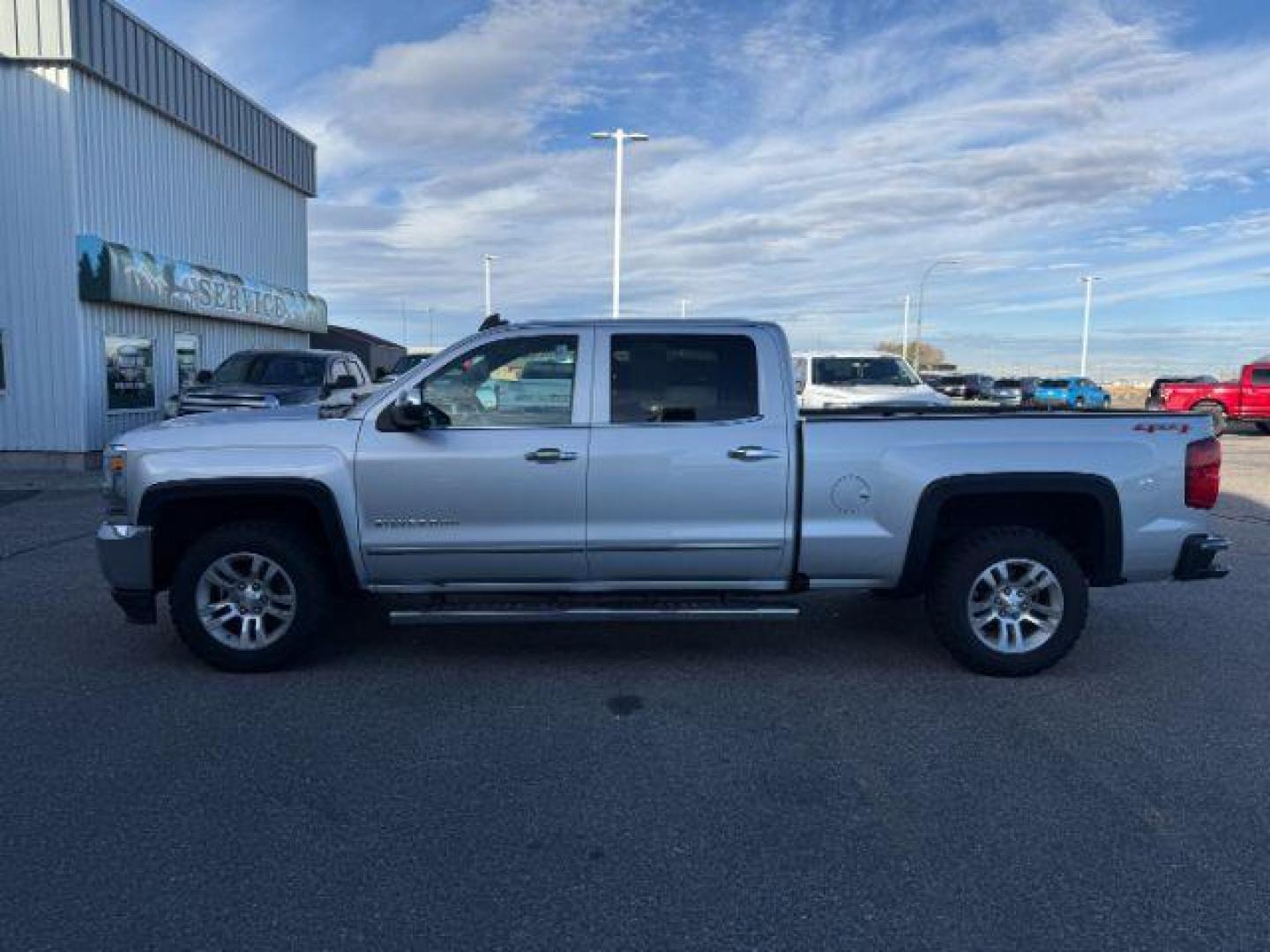 2016 SILVER /Jet Black Chevrolet Silverado 1500 (3GCUKSEC1GG) with an EcoTec3 53L V-8 gasoline direct injection engine, Automatic transmission, located at 1175 N Woodruff Ave, Idaho Falls, ID, 83401, 43.506901, -111.999657 - At Timberline Auto, finding a great deal on your next vehicle is always easy! Our experienced sales staff's goal is to help find you the right vehicle at the right price! Our knowledgeable finance department has options for almost any credit score. We offer extended service contract options to prote - Photo#28