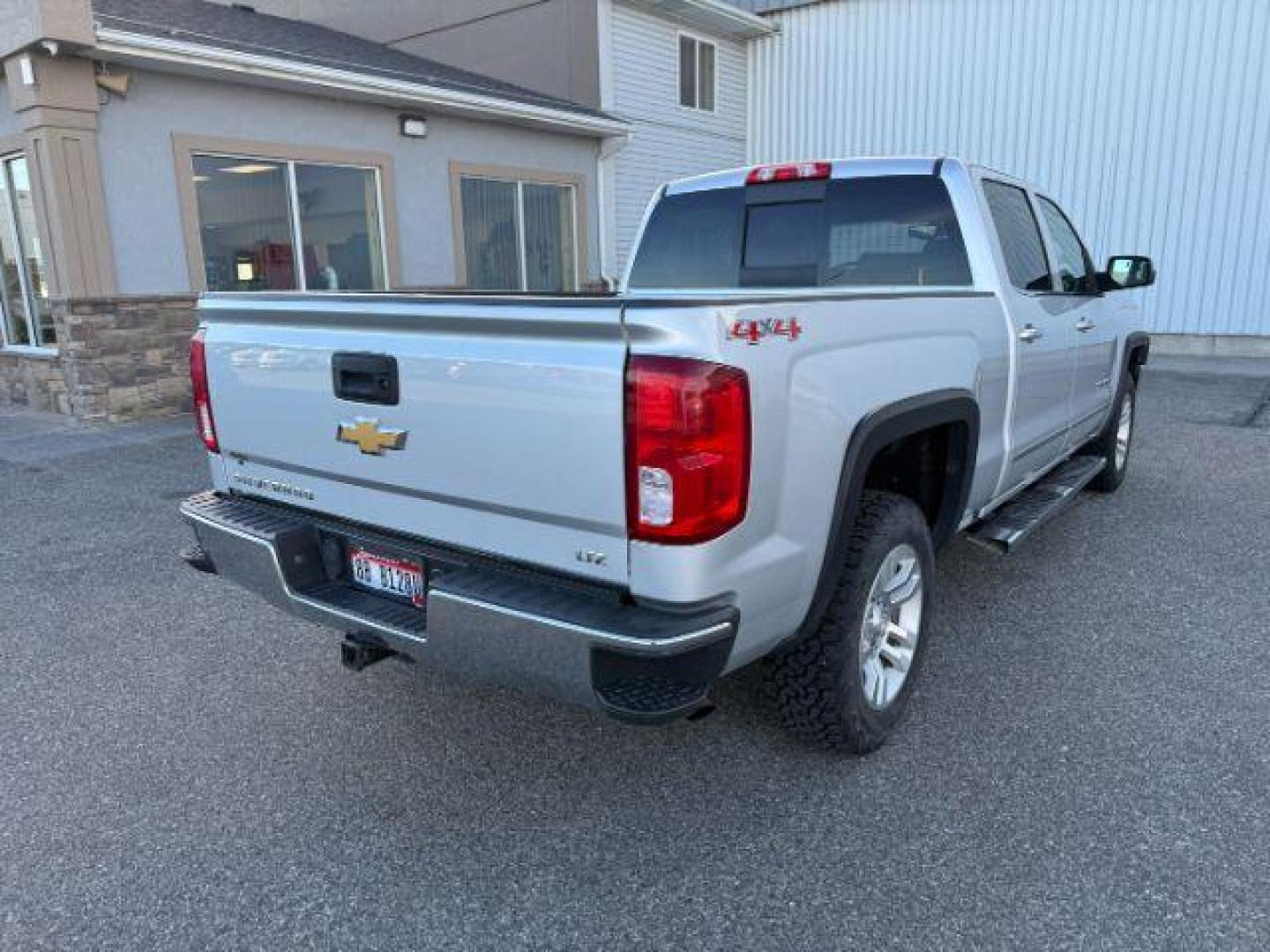 2016 SILVER /Jet Black Chevrolet Silverado 1500 (3GCUKSEC1GG) with an EcoTec3 53L V-8 gasoline direct injection engine, Automatic transmission, located at 1175 N Woodruff Ave, Idaho Falls, ID, 83401, 43.506901, -111.999657 - At Timberline Auto, finding a great deal on your next vehicle is always easy! Our experienced sales staff's goal is to help find you the right vehicle at the right price! Our knowledgeable finance department has options for almost any credit score. We offer extended service contract options to prote - Photo#33