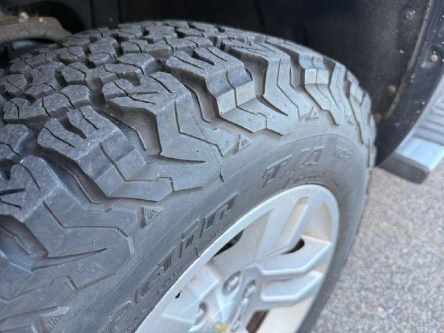 2016 SILVER /Jet Black Chevrolet Silverado 1500 (3GCUKSEC1GG) with an EcoTec3 53L V-8 gasoline direct injection engine, Automatic transmission, located at 1175 N Woodruff Ave, Idaho Falls, ID, 83401, 43.506901, -111.999657 - At Timberline Auto, finding a great deal on your next vehicle is always easy! Our experienced sales staff's goal is to help find you the right vehicle at the right price! Our knowledgeable finance department has options for almost any credit score. We offer extended service contract options to prote - Photo#37