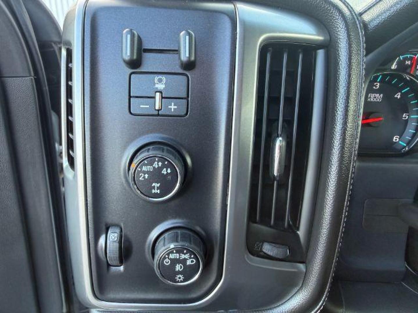 2016 SILVER /Jet Black Chevrolet Silverado 1500 (3GCUKSEC1GG) with an EcoTec3 53L V-8 gasoline direct injection engine, Automatic transmission, located at 1175 N Woodruff Ave, Idaho Falls, ID, 83401, 43.506901, -111.999657 - At Timberline Auto, finding a great deal on your next vehicle is always easy! Our experienced sales staff's goal is to help find you the right vehicle at the right price! Our knowledgeable finance department has options for almost any credit score. We offer extended service contract options to prote - Photo#47