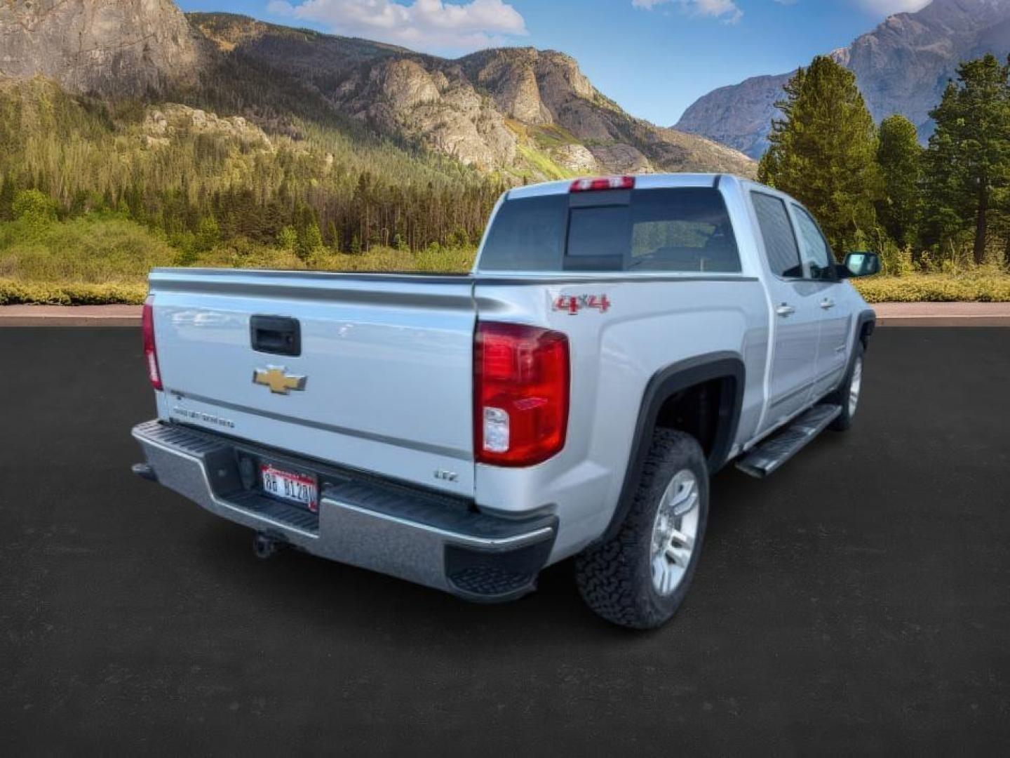 2016 SILVER /Jet Black Chevrolet Silverado 1500 (3GCUKSEC1GG) with an EcoTec3 53L V-8 gasoline direct injection engine, Automatic transmission, located at 1175 N Woodruff Ave, Idaho Falls, ID, 83401, 43.506901, -111.999657 - At Timberline Auto, finding a great deal on your next vehicle is always easy! Our experienced sales staff's goal is to help find you the right vehicle at the right price! Our knowledgeable finance department has options for almost any credit score. We offer extended service contract options to prote - Photo#6