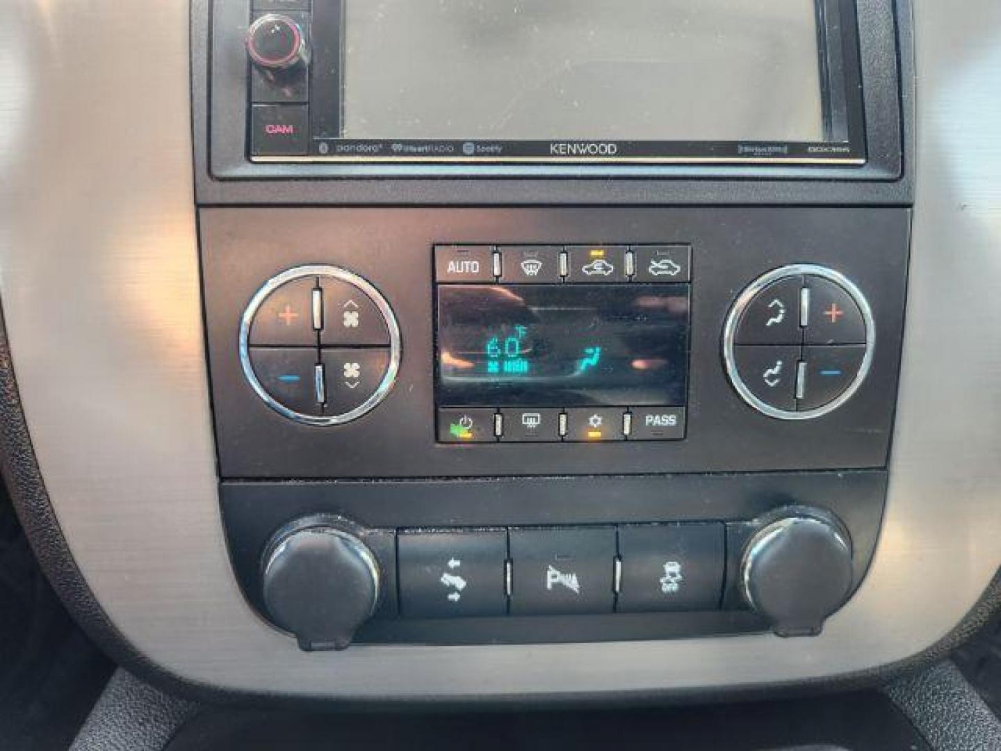 2012 GRAY /Ebony Chevrolet Silverado 1500 (3GCPKTE76CG) with an Vortec 53L V-8 variable valve control engine, Automatic transmission, located at 1175 N Woodruff Ave, Idaho Falls, ID, 83401, 43.506901, -111.999657 - At Timberline Auto, finding a great deal on your next vehicle is always easy! Our experienced sales staff's goal is to help find you the right vehicle at the right price! Our knowledgeable finance department has options for almost any credit score. We offer extended service contract options to prote - Photo#31