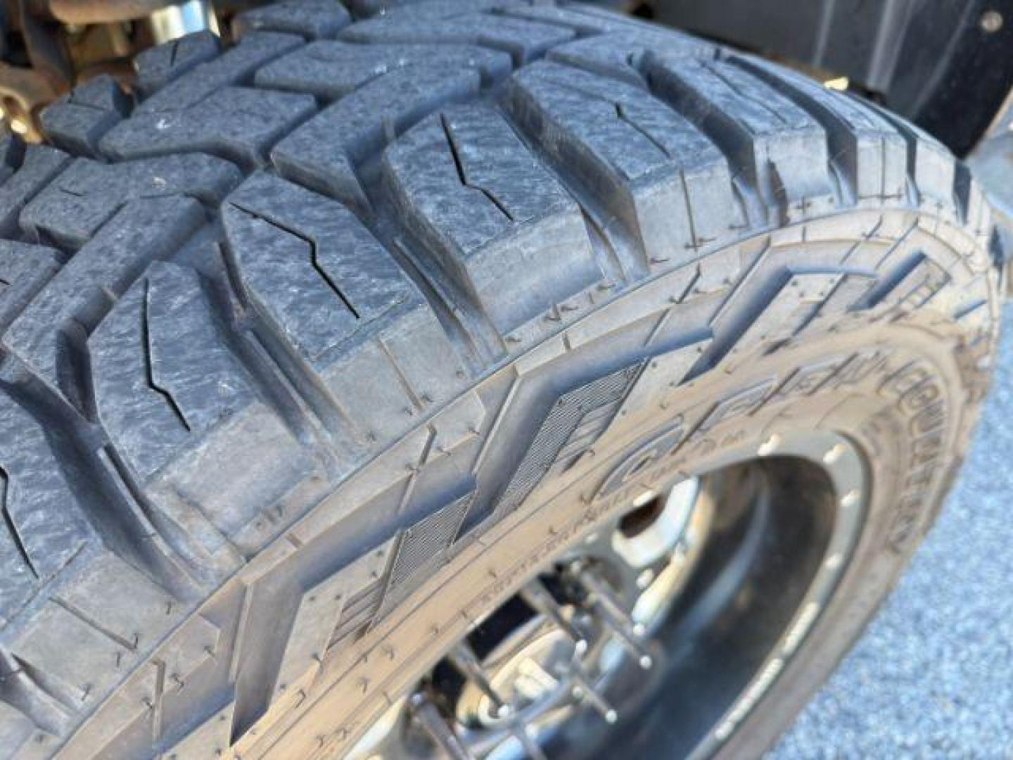 2012 BLACK /LEATHER Dodge RAM 2500 (3C6UD5FLOCG) with an 67L engine, Automatic transmission, located at 1175 N Woodruff Ave, Idaho Falls, ID, 83401, 43.506901, -111.999657 - At Timberline Auto, finding a great deal on your next vehicle is always easy! Our experienced sales staff's goal is to help find you the right vehicle at the right price! Our knowledgeable finance department has options for almost any credit score. We offer extended service contract options to prote - Photo#32