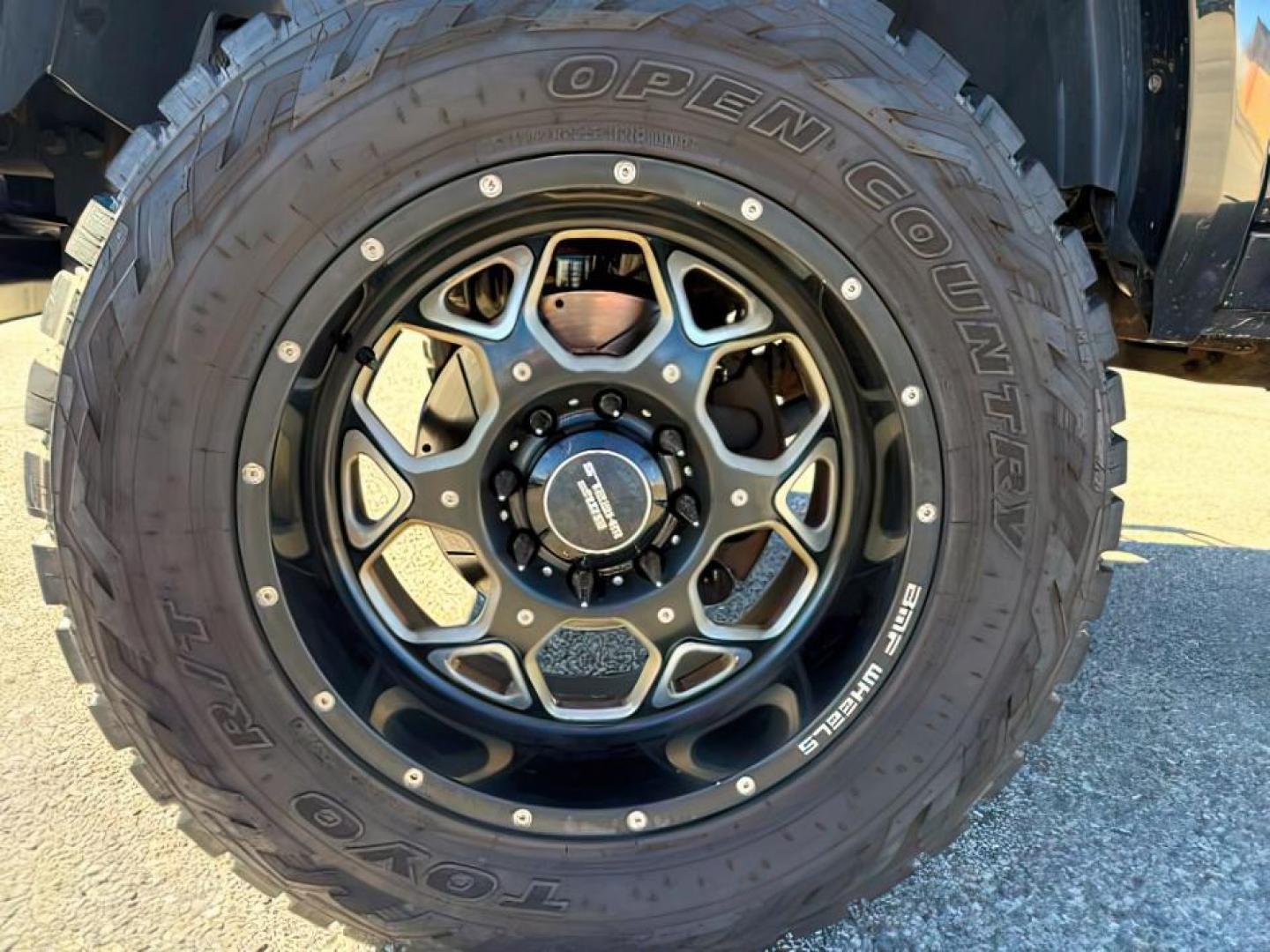 2012 BLACK /LEATHER Dodge RAM 2500 (3C6UD5FLOCG) with an 67L engine, Automatic transmission, located at 1175 N Woodruff Ave, Idaho Falls, ID, 83401, 43.506901, -111.999657 - At Timberline Auto, finding a great deal on your next vehicle is always easy! Our experienced sales staff's goal is to help find you the right vehicle at the right price! Our knowledgeable finance department has options for almost any credit score. We offer extended service contract options to prote - Photo#8