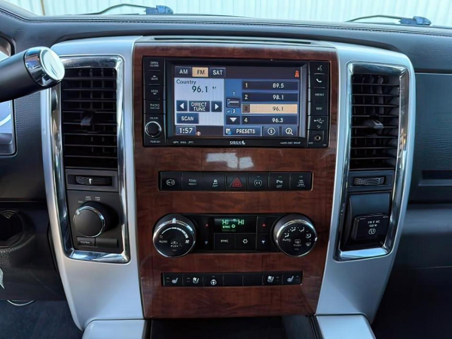 2012 BLACK /LEATHER Dodge RAM 2500 (3C6UD5FLOCG) with an 67L engine, Automatic transmission, located at 1175 N Woodruff Ave, Idaho Falls, ID, 83401, 43.506901, -111.999657 - At Timberline Auto, finding a great deal on your next vehicle is always easy! Our experienced sales staff's goal is to help find you the right vehicle at the right price! Our knowledgeable finance department has options for almost any credit score. We offer extended service contract options to prote - Photo#13