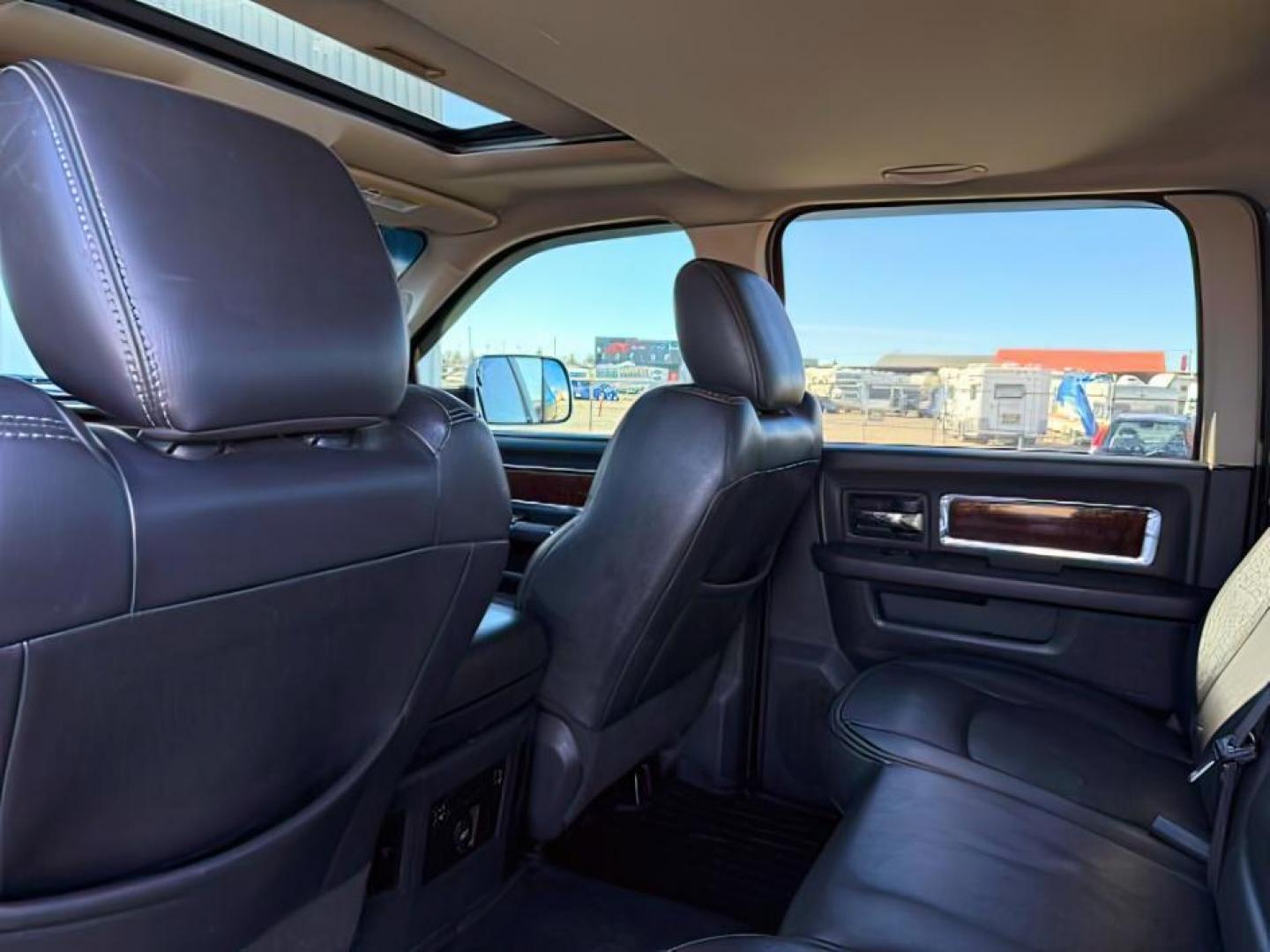 2012 BLACK /LEATHER Dodge RAM 2500 (3C6UD5FLOCG) with an 67L engine, Automatic transmission, located at 1175 N Woodruff Ave, Idaho Falls, ID, 83401, 43.506901, -111.999657 - At Timberline Auto, finding a great deal on your next vehicle is always easy! Our experienced sales staff's goal is to help find you the right vehicle at the right price! Our knowledgeable finance department has options for almost any credit score. We offer extended service contract options to prote - Photo#23