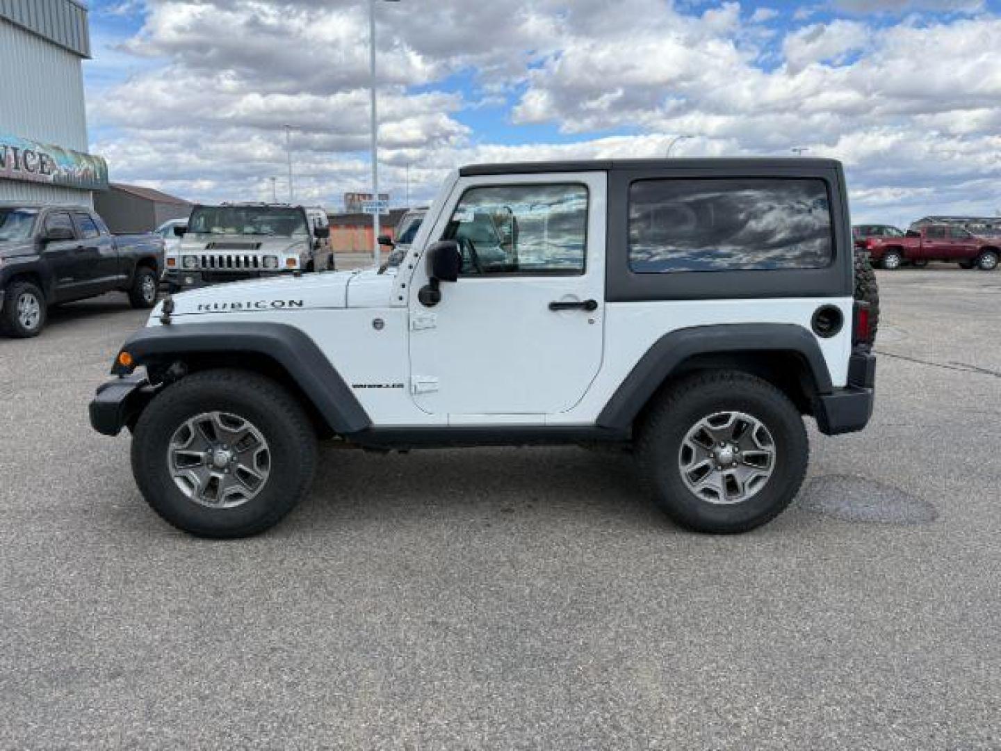 2014 WHITE /CLOTH Jeep WRANGLER (1C4BJWCG6EL) with an 36L V-6 gasoline direct injection engine, Automatic transmission, located at 1175 N Woodruff Ave, Idaho Falls, ID, 83401, 43.506901, -111.999657 - At Timberline Auto, finding a great deal on your next vehicle is always easy! Our experienced sales staff's goal is to help find you the right vehicle at the right price! Our knowledgeable finance department has options for almost any credit score. We offer extended service contract options to prote - Photo#24