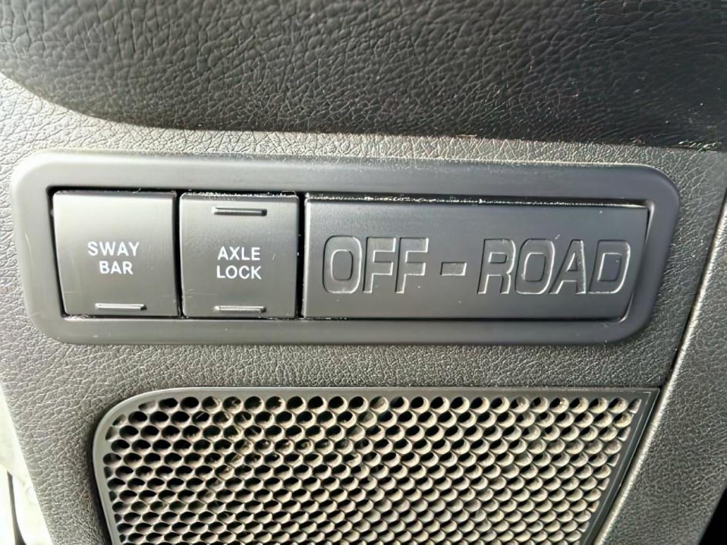 2014 WHITE /CLOTH Jeep WRANGLER (1C4BJWCG6EL) with an 36L V-6 gasoline direct injection engine, Automatic transmission, located at 1175 N Woodruff Ave, Idaho Falls, ID, 83401, 43.506901, -111.999657 - At Timberline Auto, finding a great deal on your next vehicle is always easy! Our experienced sales staff's goal is to help find you the right vehicle at the right price! Our knowledgeable finance department has options for almost any credit score. We offer extended service contract options to prote - Photo#18