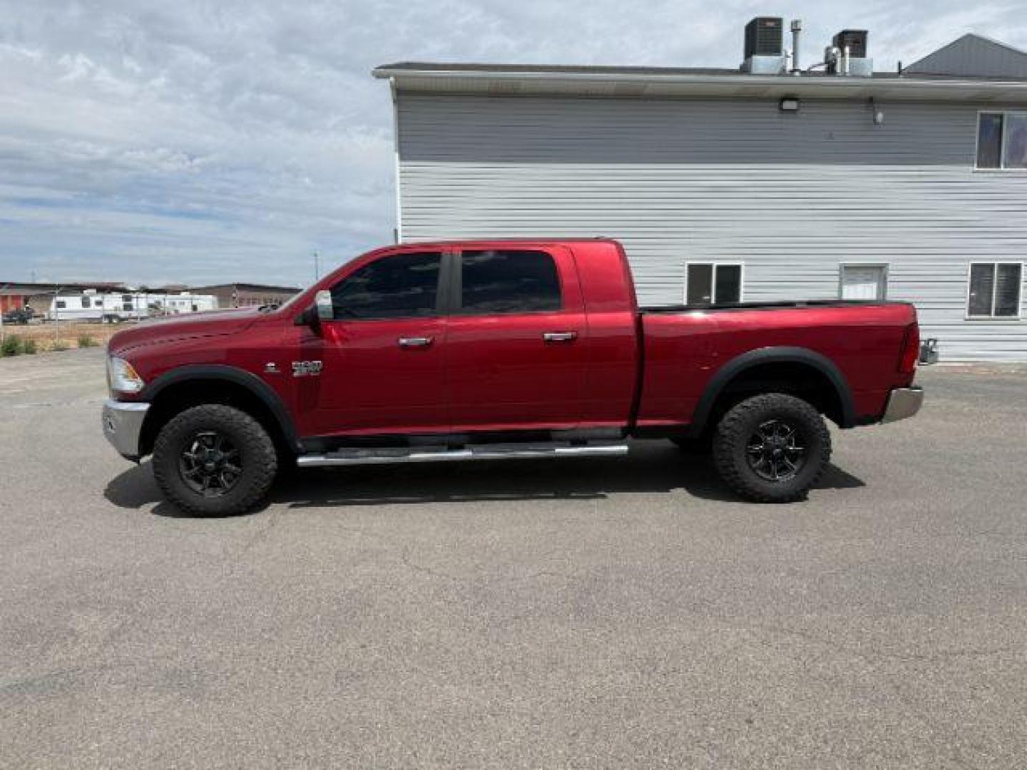 2011 MAROON /Light Pebble Beige/Bark Brown Leather Interior Dodge Ram 2500 (3D7UT2HL8BG) with an 67L L6 OHV 24V TURBO DIESEL engine, Automatic transmission, located at 1175 N Woodruff Ave, Idaho Falls, ID, 83401, 43.506901, -111.999657 - At Timberline Auto, finding a great deal on your next vehicle is always easy! Our experienced sales staff's goal is to help find you the right vehicle at the right price! Our knowledgeable finance department has options for almost any credit score. We offer extended service contract options to prote - Photo#27