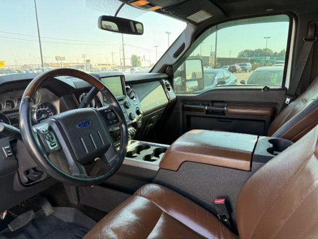 2014 WHITE /BROWN LEATHER Ford F350 (1FT8W3BT4EE) with an 67L engine, Automatic transmission, located at 1175 N Woodruff Ave, Idaho Falls, ID, 83401, 43.506901, -111.999657 - At Timberline Auto, finding a great deal on your next vehicle is always easy! Our experienced sales staff's goal is to help find you the right vehicle at the right price! Our knowledgeable finance department has options for almost any credit score. We offer extended service contract options to prote- Photo#29