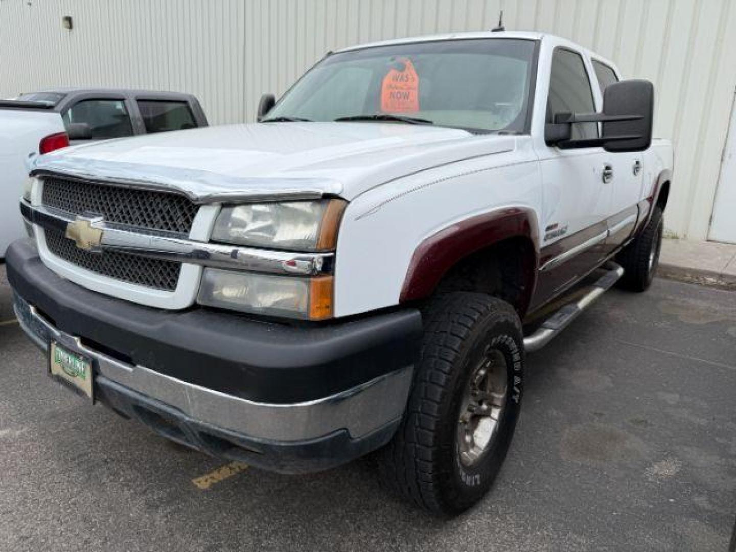2004 Summit White /Tan Chevrolet Silverado 2500HD LS (1GCHK23144F) with an Duramax 6.6L V-8 diesel direct injection engine, AUTOMATIC transmission, located at 1235 N Woodruff Ave., Idaho Falls, 83401, (208) 523-1053, 43.507172, -112.000488 - At Timberline Auto, finding a great deal on your next vehicle is always easy! Our experienced sales staff's goal is to help find you the right vehicle at the right price! Our knowledgeable finance department has options for almost any credit score. We offer extended service contract options to prote - Photo#0