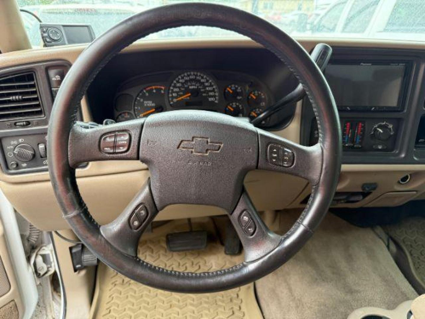 2004 Summit White /Tan Chevrolet Silverado 2500HD LS (1GCHK23144F) with an Duramax 6.6L V-8 diesel direct injection engine, AUTOMATIC transmission, located at 1235 N Woodruff Ave., Idaho Falls, 83401, (208) 523-1053, 43.507172, -112.000488 - At Timberline Auto, finding a great deal on your next vehicle is always easy! Our experienced sales staff's goal is to help find you the right vehicle at the right price! Our knowledgeable finance department has options for almost any credit score. We offer extended service contract options to prote - Photo#5