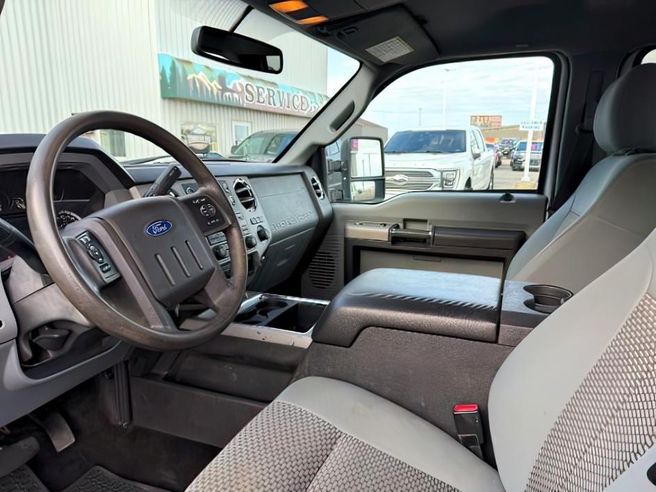 2014 SILVER /CLOTH Ford F250 SUPER DUTY (1FT7W2BT0EE) with an 67L engine, Automatic transmission, located at 1175 N Woodruff Ave, Idaho Falls, ID, 83401, 43.506901, -111.999657 - At Timberline Auto, finding a great deal on your next vehicle is always easy! Our experienced sales staff's goal is to help find you the right vehicle at the right price! Our knowledgeable finance department has options for almost any credit score. We offer extended service contract options to prote - Photo#12