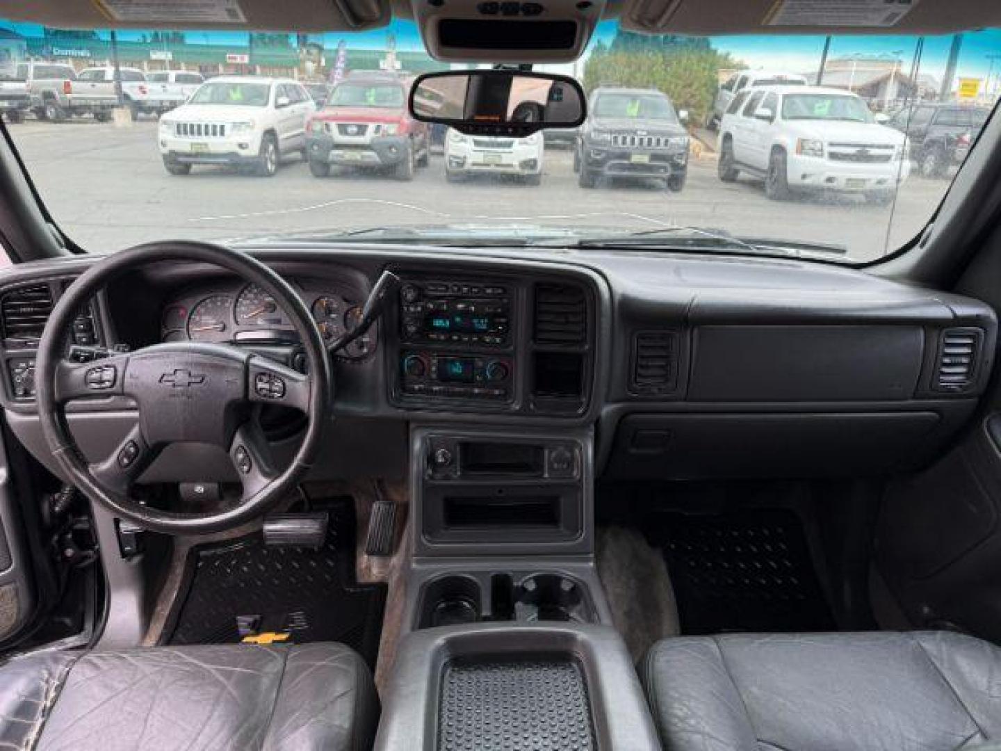 2003 BLACK /LEATHER Chevrolet Avalanche 1500 (3GNEK13T23G) with an 53 engine, Automatic transmission, located at 1175 N Woodruff Ave, Idaho Falls, ID, 83401, 43.506901, -111.999657 - At Timberline Auto, finding a great deal on your next vehicle is always easy! Our experienced sales staff's goal is to help find you the right vehicle at the right price! Our knowledgeable finance department has options for almost any credit score. We offer extended service contract options to prote - Photo#36
