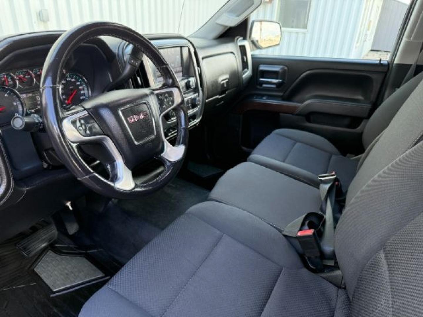2018 Quicksilver Metallic /Jet Black GMC Sierra 1500 SLE (1GTV2MEC6JZ) with an 5.3L V8 VORTEC engine, AUTOMATIC transmission, located at 1235 N Woodruff Ave., Idaho Falls, 83401, (208) 523-1053, 43.507172, -112.000488 - At Timberline Auto, finding a great deal on your next vehicle is always easy! Our experienced sales staff goal is to help find you the right vehicle at the right price! Our knowledgeable finance department has options for almost any credit score. We offer extended service contract options to prot - Photo#36