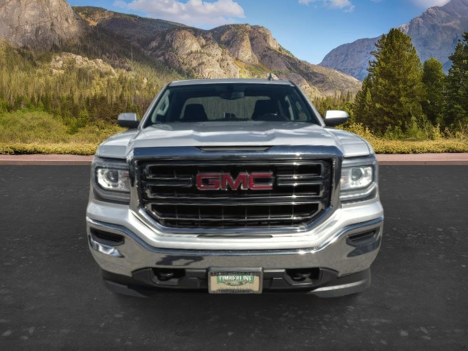 2018 Quicksilver Metallic /Jet Black GMC Sierra 1500 SLE (1GTV2MEC6JZ) with an 5.3L V8 VORTEC engine, AUTOMATIC transmission, located at 1235 N Woodruff Ave., Idaho Falls, 83401, (208) 523-1053, 43.507172, -112.000488 - At Timberline Auto, finding a great deal on your next vehicle is always easy! Our experienced sales staff goal is to help find you the right vehicle at the right price! Our knowledgeable finance department has options for almost any credit score. We offer extended service contract options to prot- Photo#8
