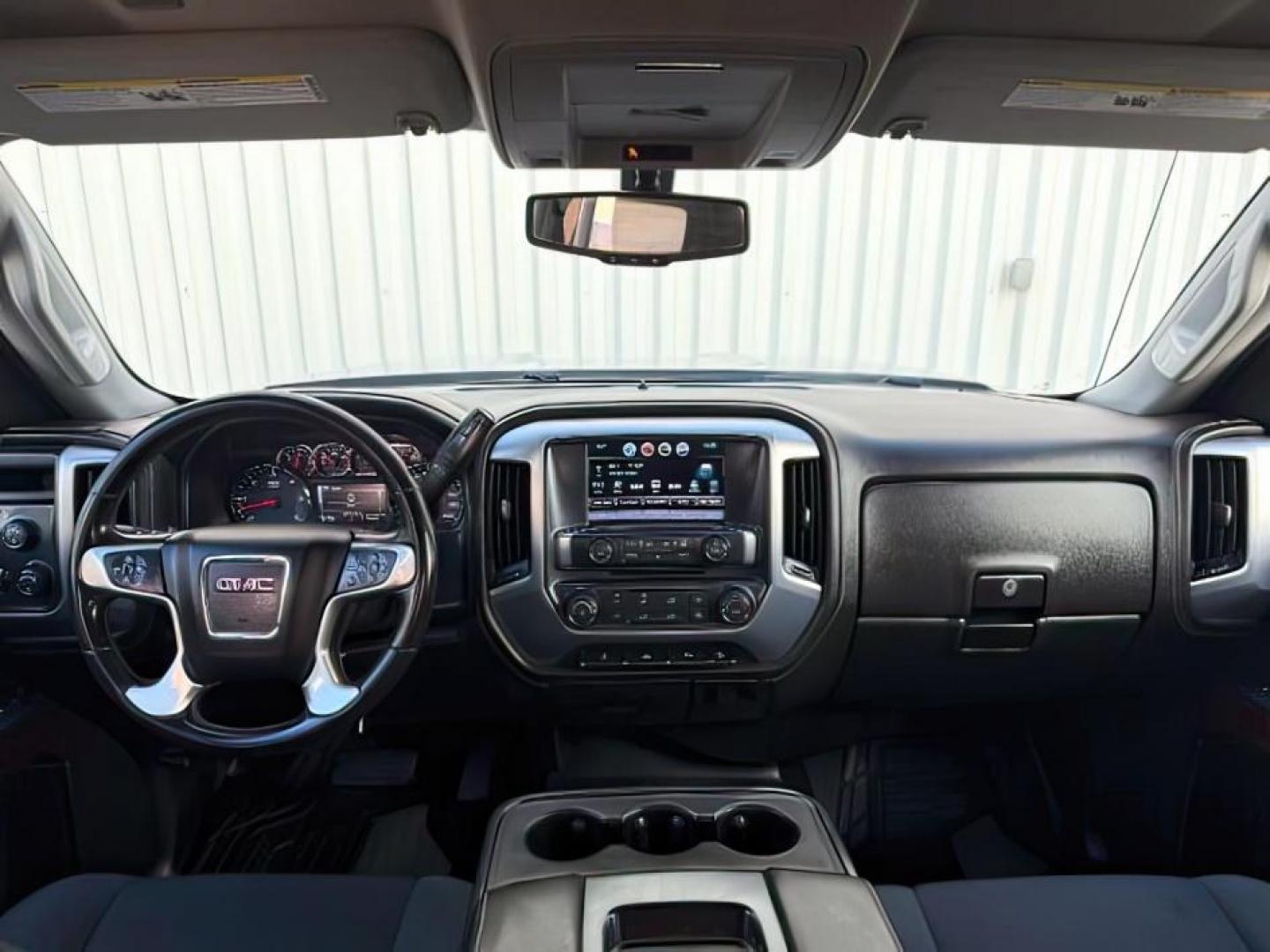 2018 Quicksilver Metallic /Jet Black GMC Sierra 1500 SLE (1GTV2MEC6JZ) with an 5.3L V8 VORTEC engine, AUTOMATIC transmission, located at 1235 N Woodruff Ave., Idaho Falls, 83401, (208) 523-1053, 43.507172, -112.000488 - At Timberline Auto, finding a great deal on your next vehicle is always easy! Our experienced sales staff goal is to help find you the right vehicle at the right price! Our knowledgeable finance department has options for almost any credit score. We offer extended service contract options to prot - Photo#21