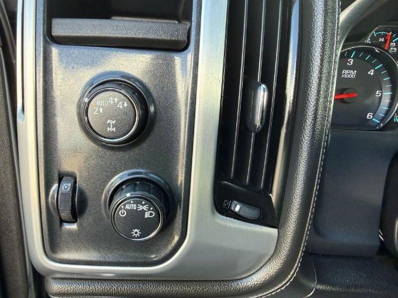 2018 Quicksilver Metallic /Jet Black GMC Sierra SLE (1GTV2MEC6JZ) with an V8, 5.3L engine, 6-speed automatic transmission, located at 1175 N Woodruff Ave, Idaho Falls, ID, 83401, 43.506901, -111.999657 - <b>Vehicle Details</b><br>Get ready to take command of the road in this rugged and refined pre-owned 2018 GMC Sierra 1500 SLE 4WD, now available in Idaho Falls, ID. Powered by a strong V8, 5.3L gasoline engine, this GMC Sierra delivers the capability, confidence, and performance drivers want in a fu- Photo#18
