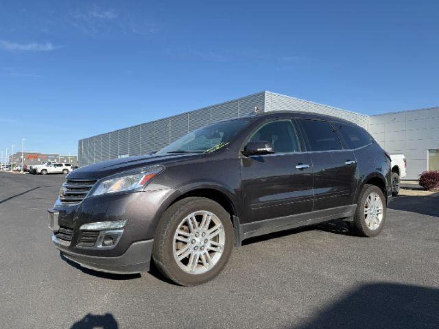 2015 Black Granite Metallic /Ebony Chevrolet Traverse (1GNKVGKD3FJ) with an 36L V-6 gasoline direct injection engine, Automatic transmission, located at 1175 N Woodruff Ave, Idaho Falls, ID, 83401, 43.506901, -111.999657 - At Timberline Auto, finding a great deal on your next vehicle is always easy! Our experienced sales staff's goal is to help find you the right vehicle at the right price! Our knowledgeable finance department has options for almost any credit score. We offer extended service contract options to prote - Photo#1
