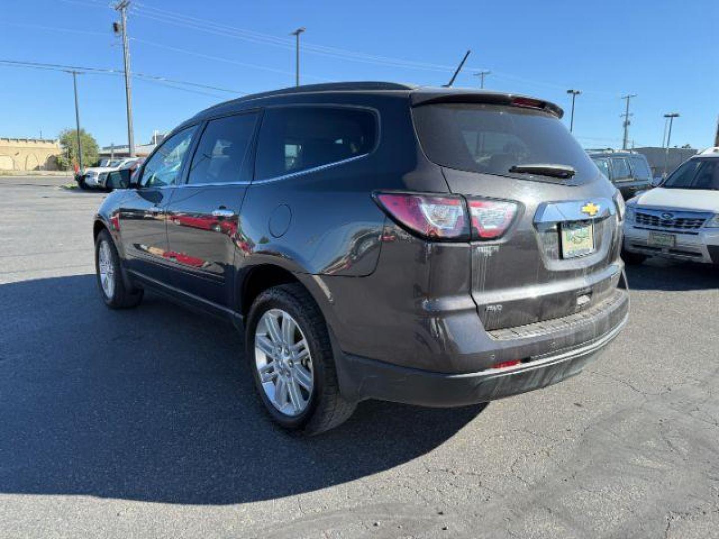 2015 Black Granite Metallic /Ebony Chevrolet Traverse (1GNKVGKD3FJ) with an 36L V-6 gasoline direct injection engine, Automatic transmission, located at 1175 N Woodruff Ave, Idaho Falls, ID, 83401, 43.506901, -111.999657 - At Timberline Auto, finding a great deal on your next vehicle is always easy! Our experienced sales staff's goal is to help find you the right vehicle at the right price! Our knowledgeable finance department has options for almost any credit score. We offer extended service contract options to prote - Photo#25
