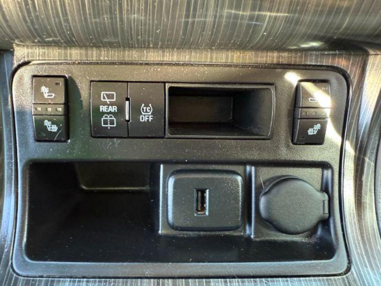 2015 Black Granite Metallic /Ebony Chevrolet Traverse (1GNKVGKD3FJ) with an 36L V-6 gasoline direct injection engine, Automatic transmission, located at 1175 N Woodruff Ave, Idaho Falls, ID, 83401, 43.506901, -111.999657 - At Timberline Auto, finding a great deal on your next vehicle is always easy! Our experienced sales staff's goal is to help find you the right vehicle at the right price! Our knowledgeable finance department has options for almost any credit score. We offer extended service contract options to prote - Photo#40