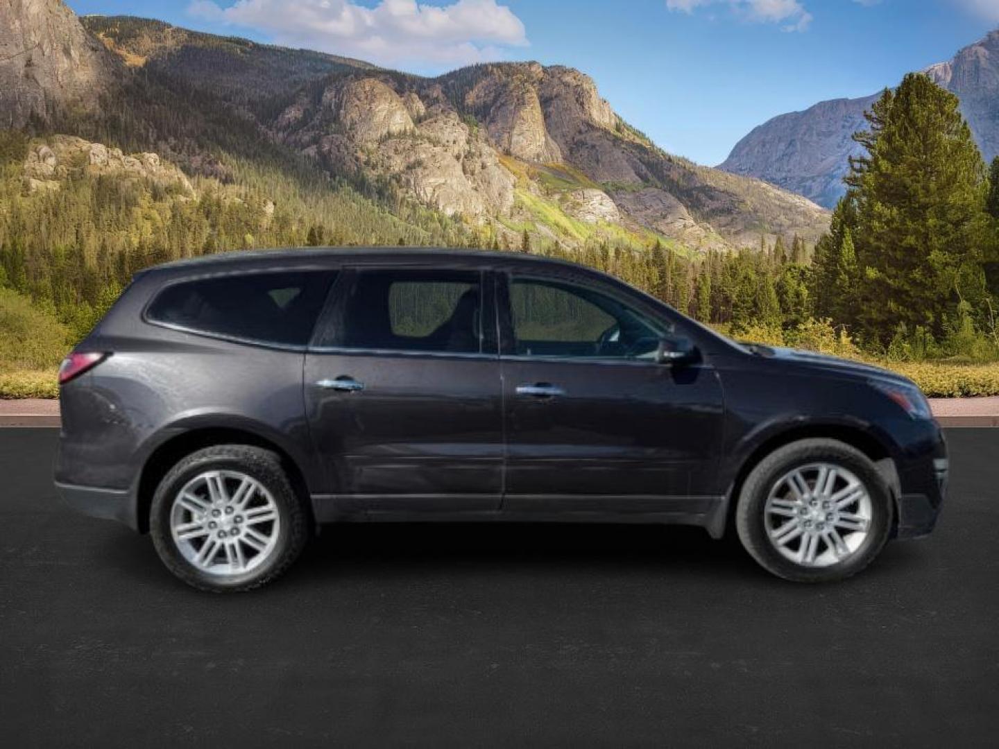 2015 Black Granite Metallic /Ebony Chevrolet Traverse (1GNKVGKD3FJ) with an 36L V-6 gasoline direct injection engine, Automatic transmission, located at 1175 N Woodruff Ave, Idaho Falls, ID, 83401, 43.506901, -111.999657 - At Timberline Auto, finding a great deal on your next vehicle is always easy! Our experienced sales staff's goal is to help find you the right vehicle at the right price! Our knowledgeable finance department has options for almost any credit score. We offer extended service contract options to prote - Photo#7