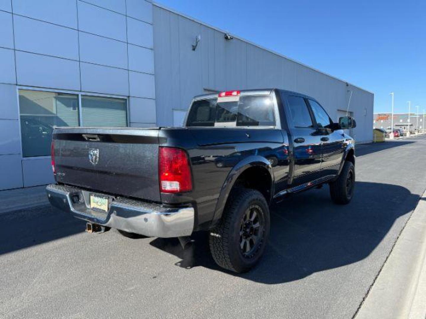2014 GRAY /CLOTH Ram 2500 SLT (3C6UR5DJ8EG) with an 5.7 engine, AUTOMATIC transmission, located at 1235 N Woodruff Ave., Idaho Falls, 83401, (208) 523-1053, 43.507172, -112.000488 - Photo#6