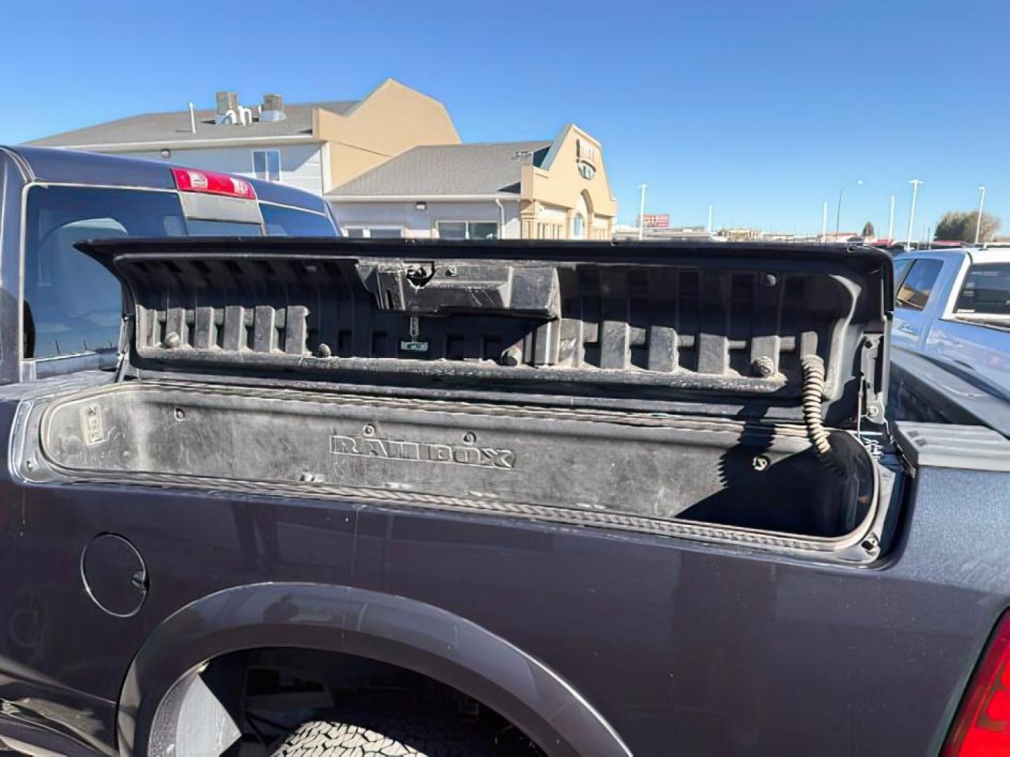 2014 GRAY /CLOTH Ram 2500 SLT (3C6UR5DJ8EG) with an 5.7 engine, AUTOMATIC transmission, located at 1235 N Woodruff Ave., Idaho Falls, 83401, (208) 523-1053, 43.507172, -112.000488 - At Timberline Auto, finding a great deal on your next vehicle is always easy! Our experienced sales staff's goal is to help find you the right vehicle at the right price! Our knowledgeable finance department has options for almost any credit score. We offer extended service contract options to prote - Photo#5